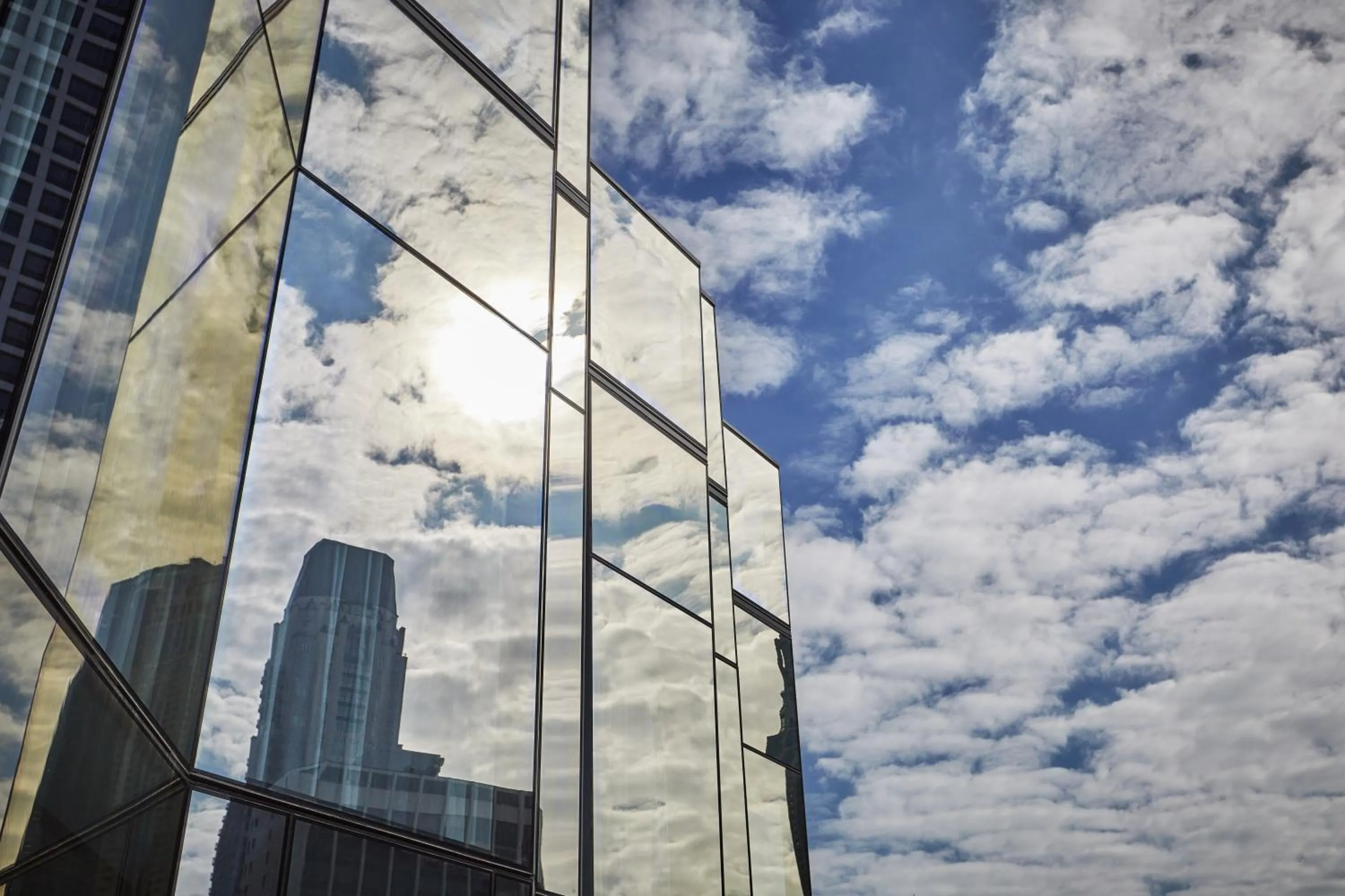 Property building in Viceroy Chicago