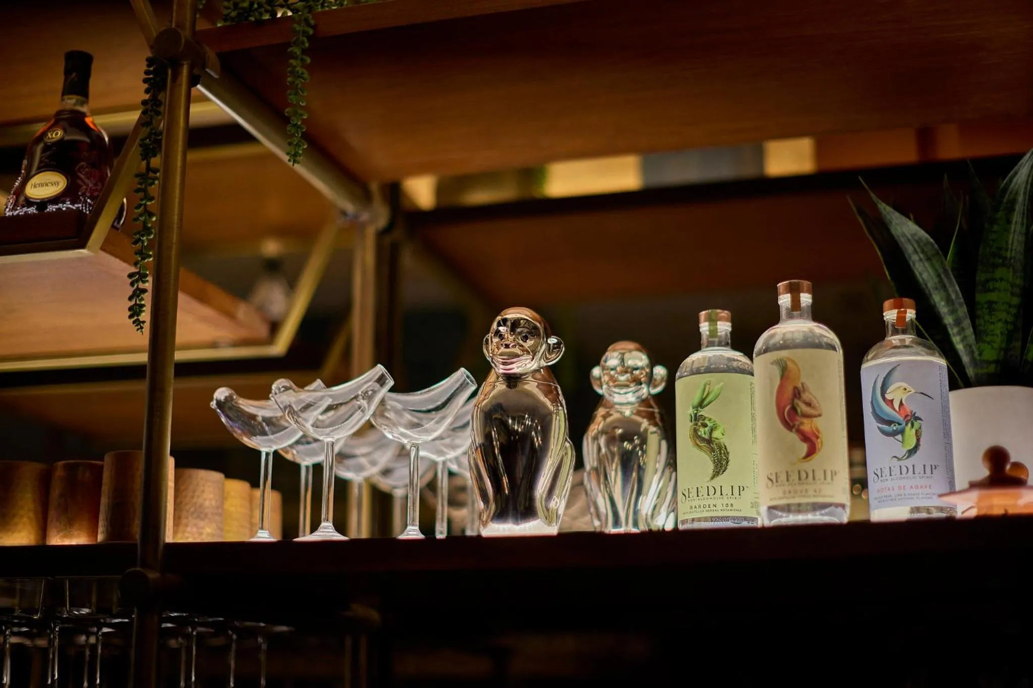 Restaurant/places to eat in Viceroy Chicago