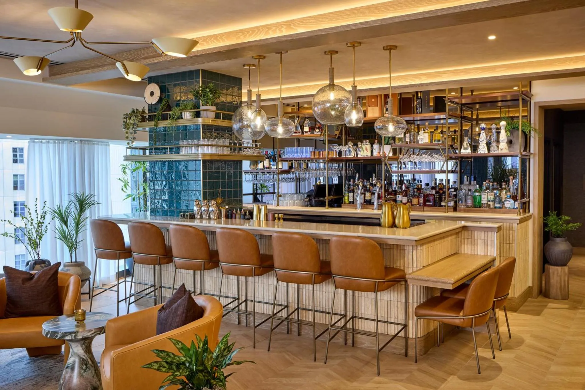 Restaurant/places to eat in Viceroy Chicago