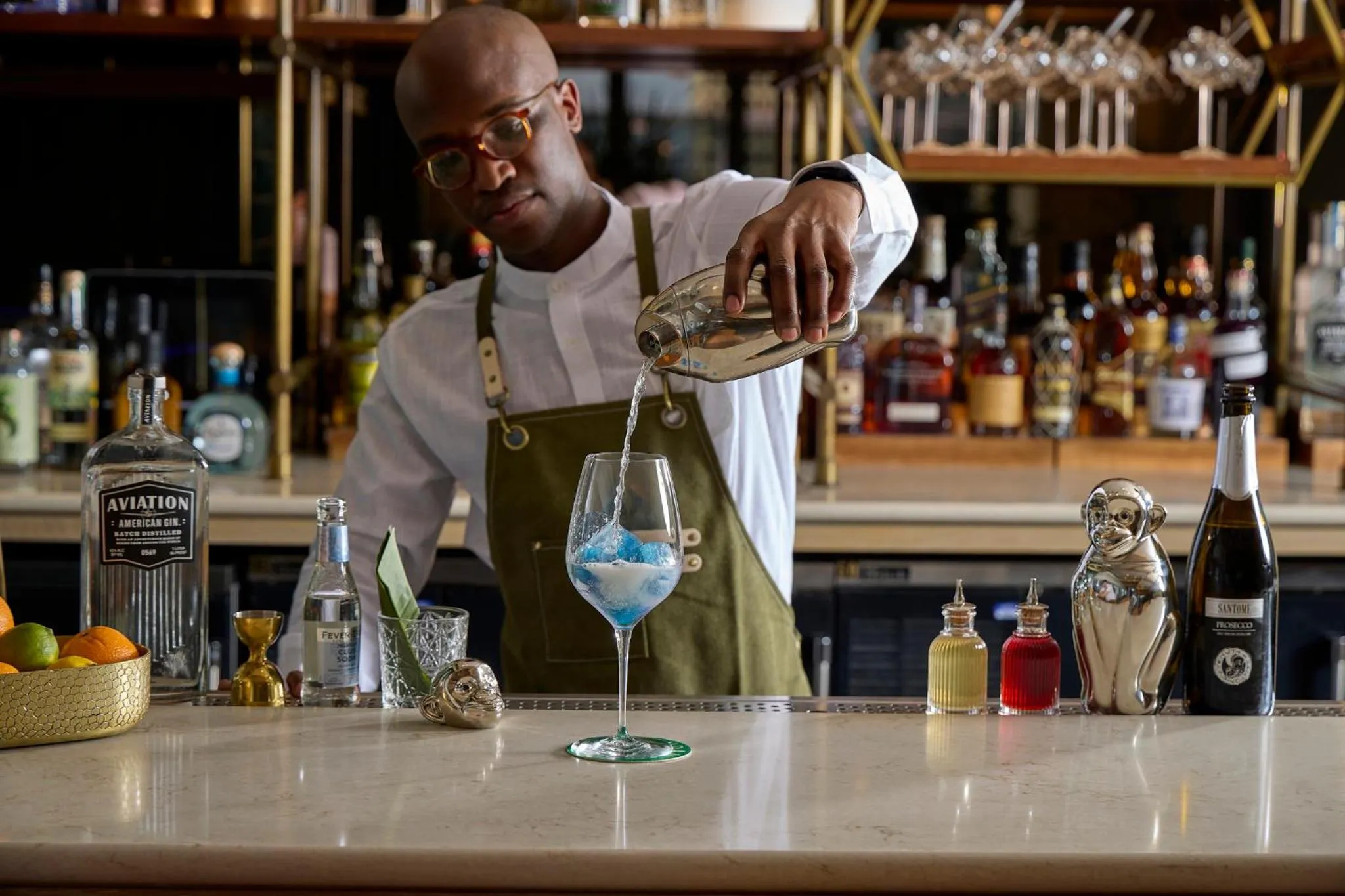 Restaurant/places to eat in Viceroy Chicago