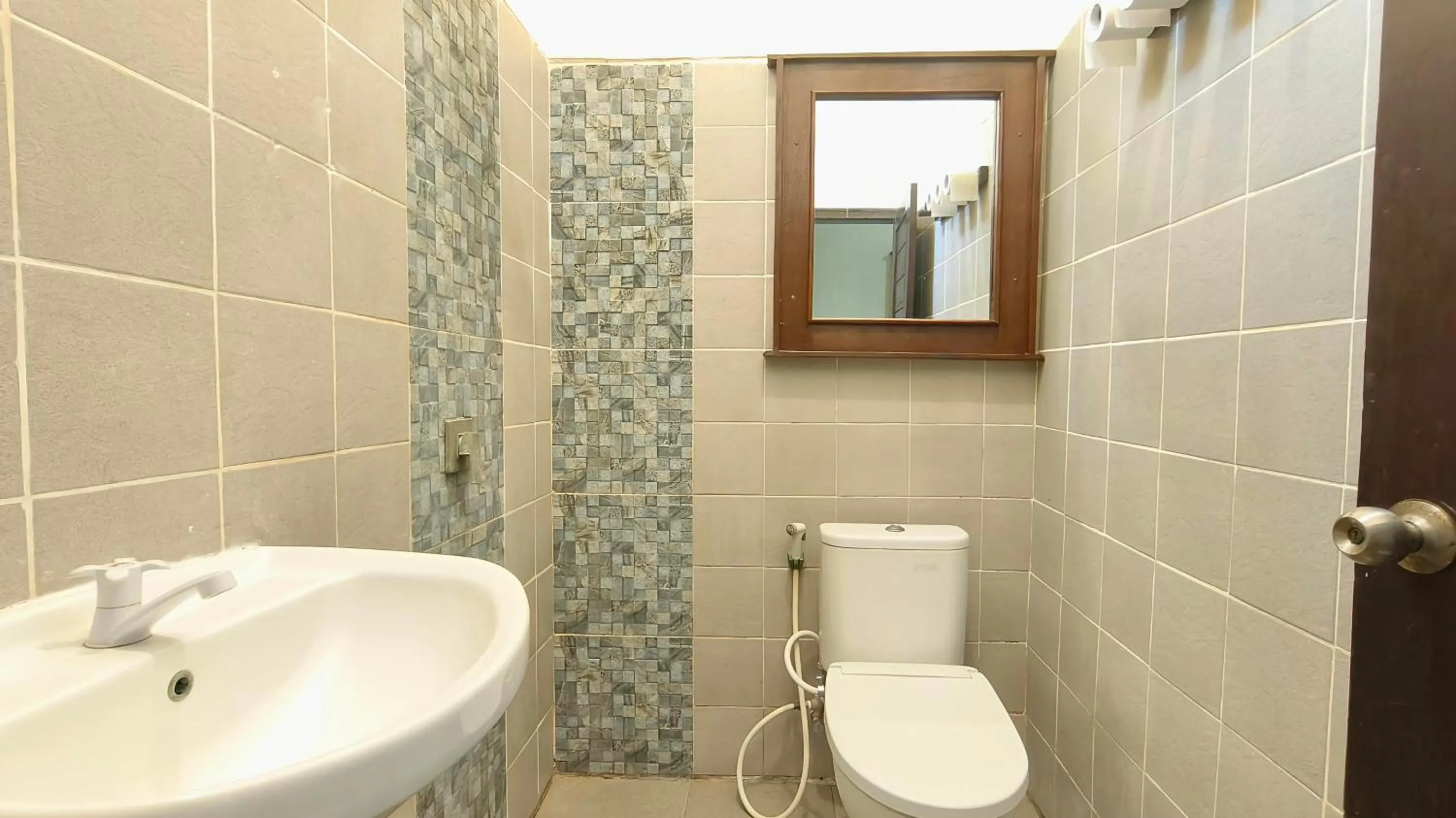 Toilet in Gili Buana Hostel & Backpackers Gili Air