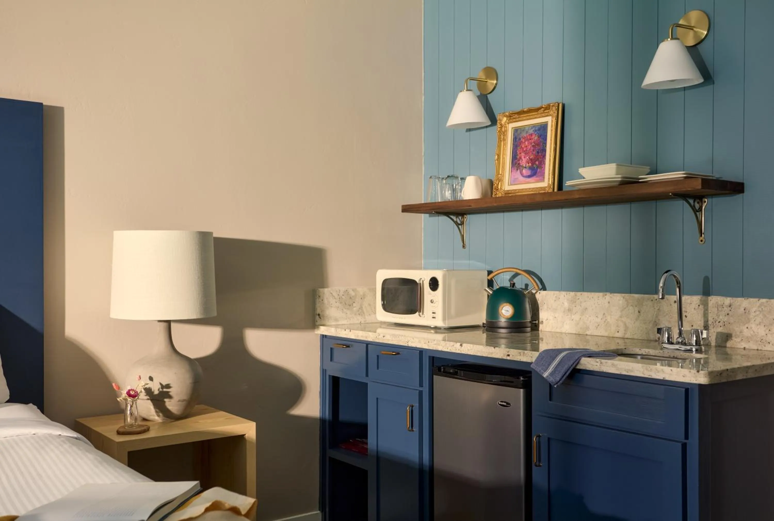 Bed in Black Bear Lodge