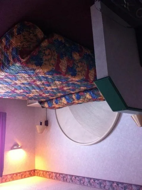 Bed in O'Hare Inn & Suites