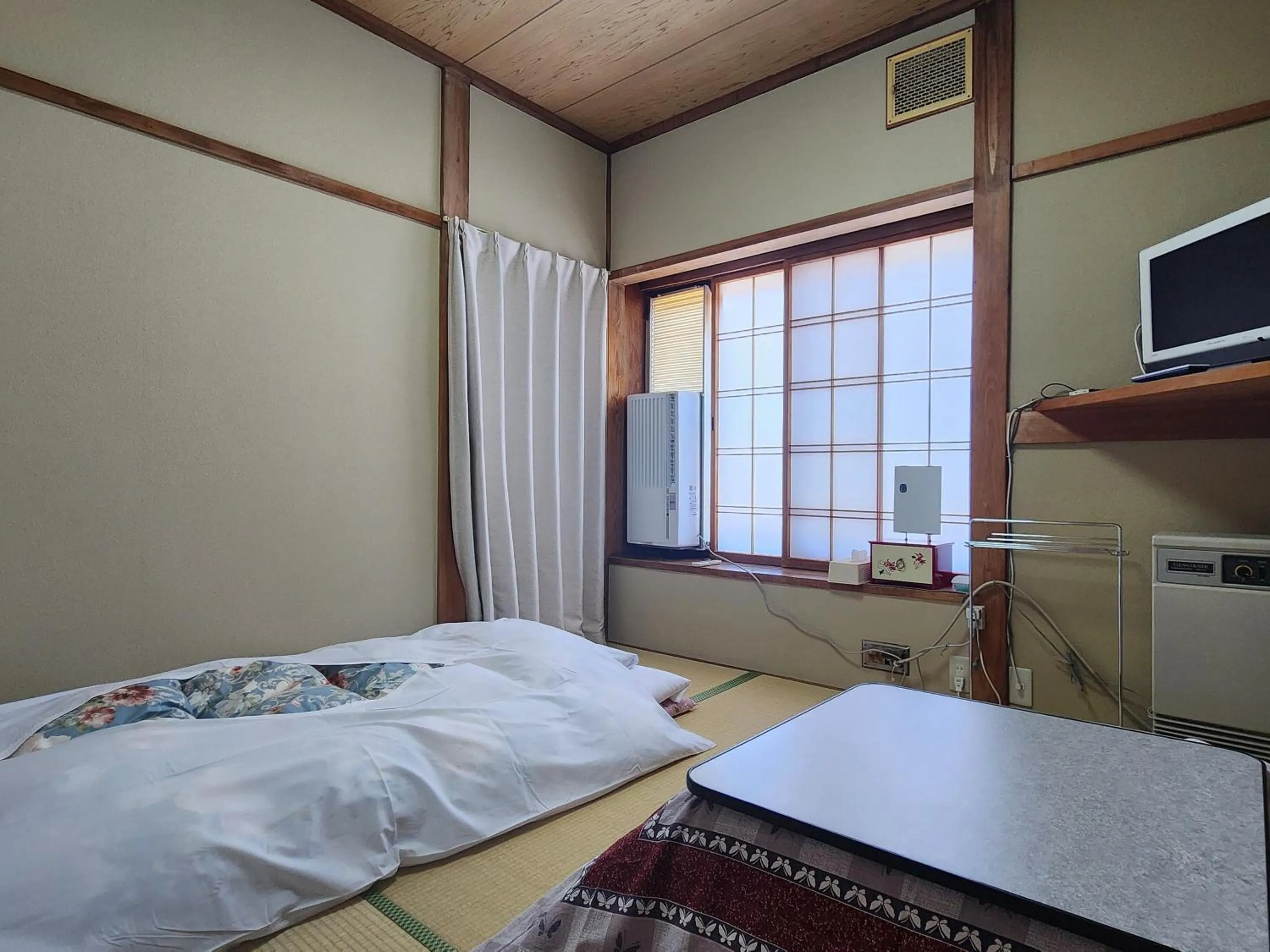 Photo of the whole room, Bed in Minshuku Kojima