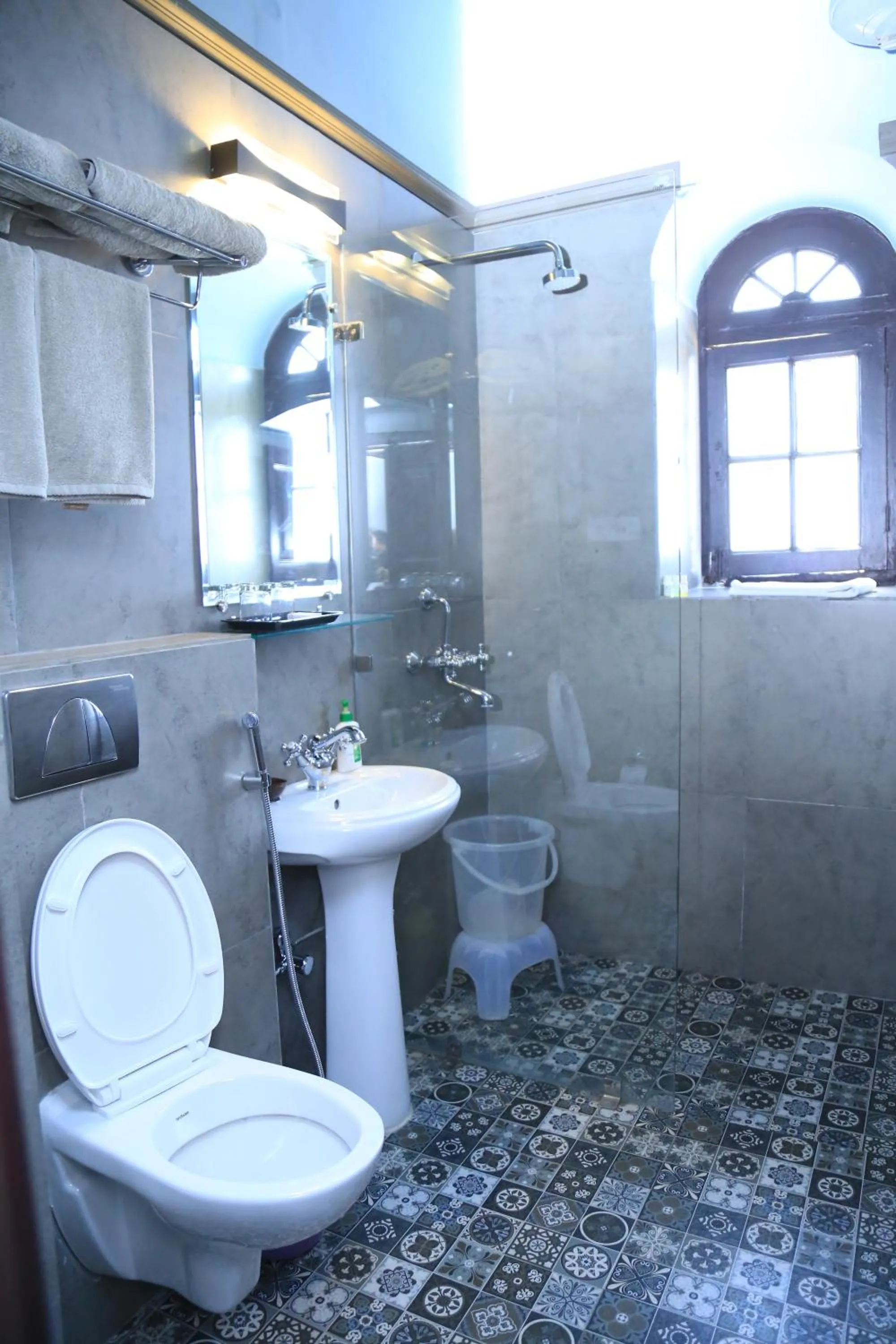 Bathroom in Raghu Vilas