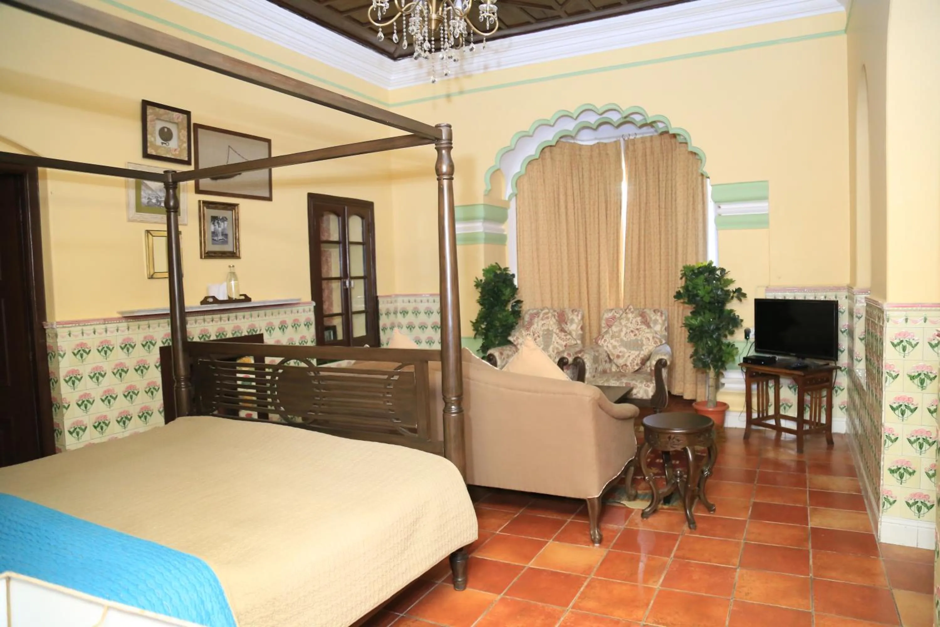 Bedroom, Bed in Raghu Vilas