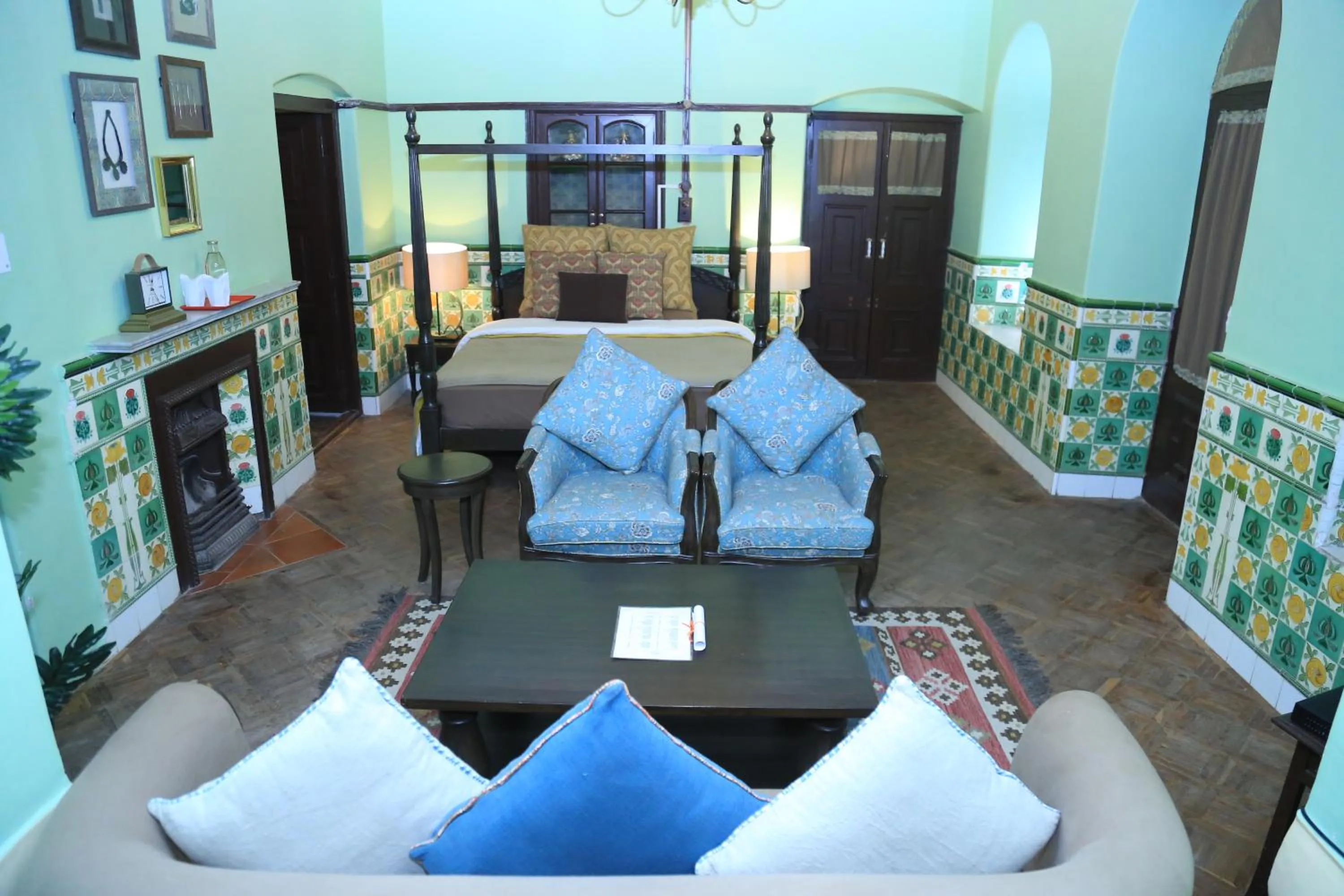 Bedroom, Bed in Raghu Vilas