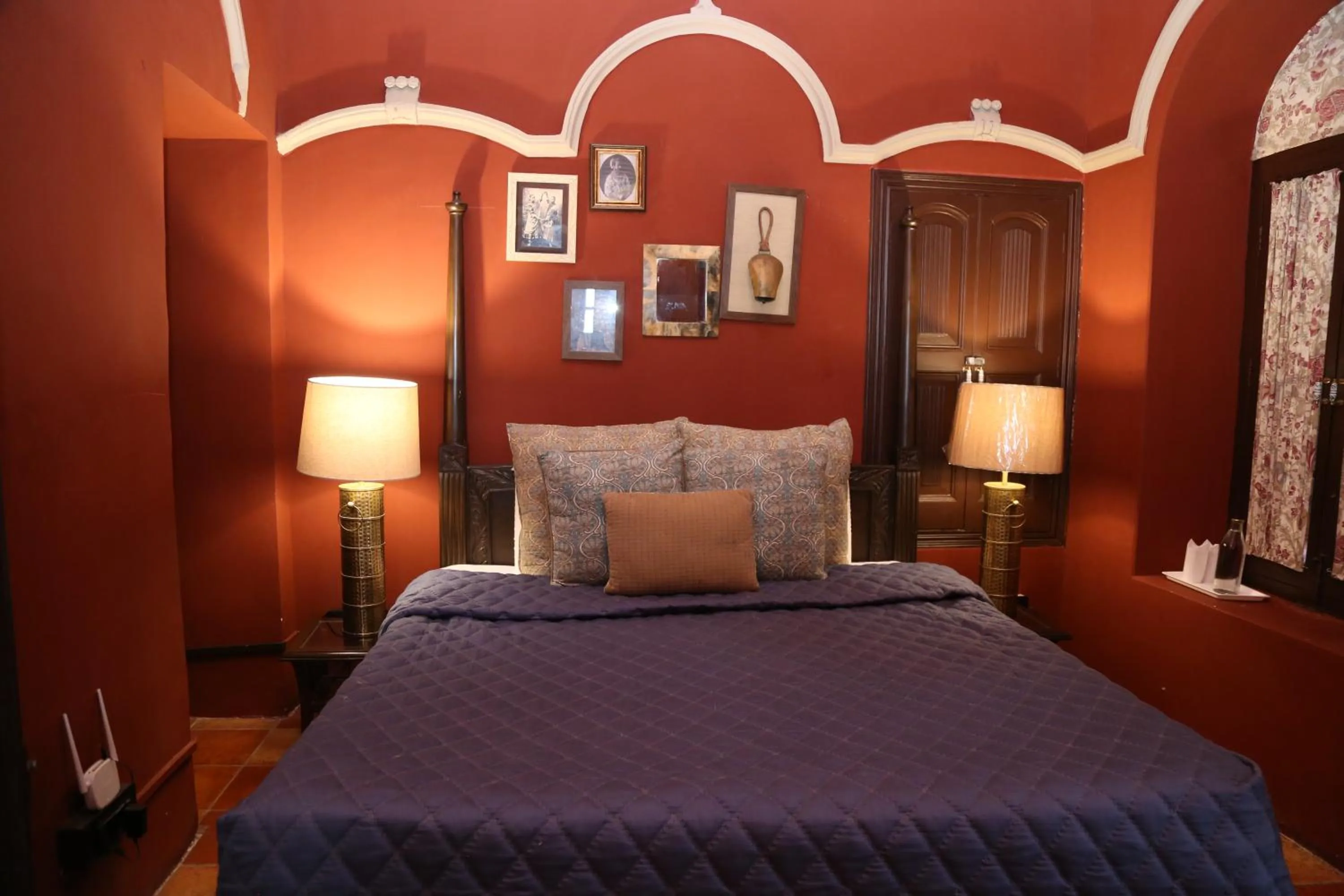 Bedroom, Bed in Raghu Vilas