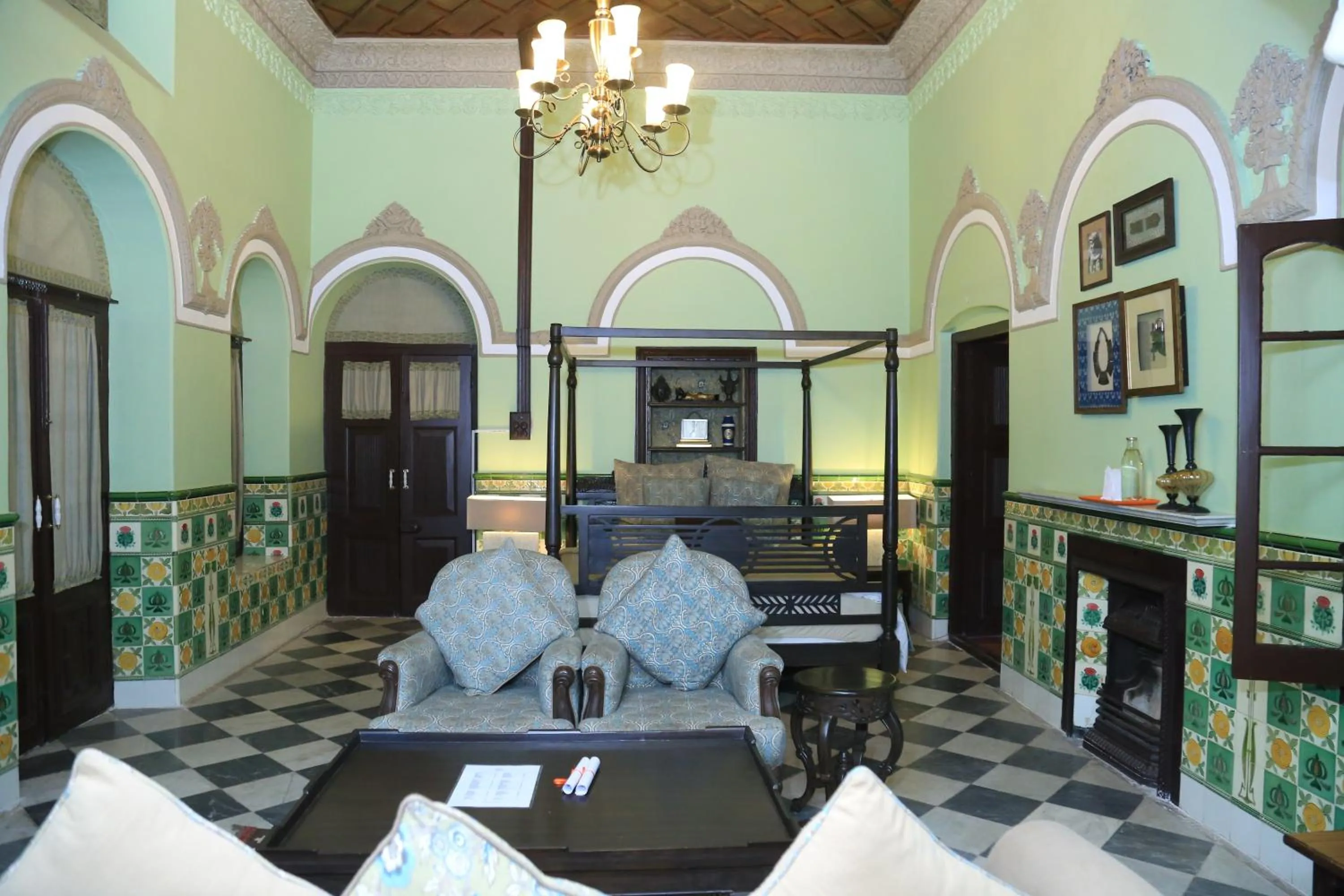 Bedroom in Raghu Vilas