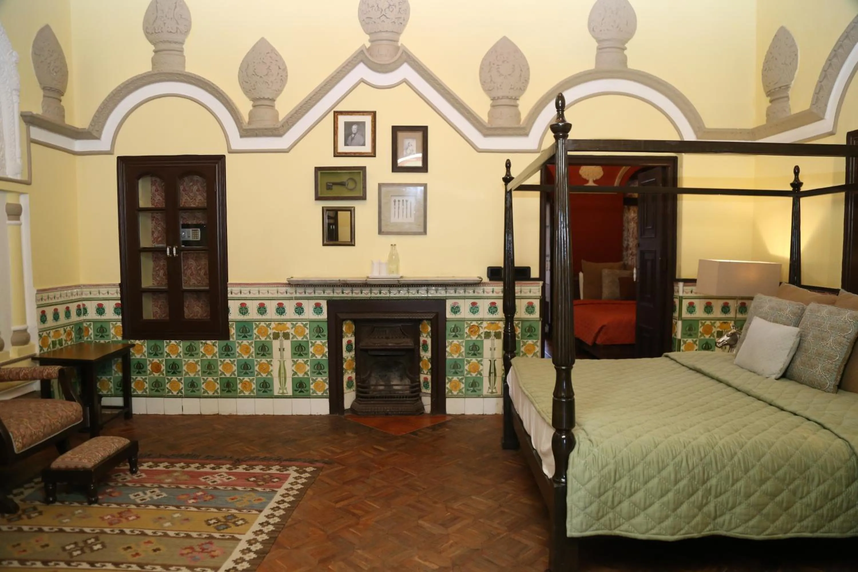 Photo of the whole room, Bed in Raghu Vilas