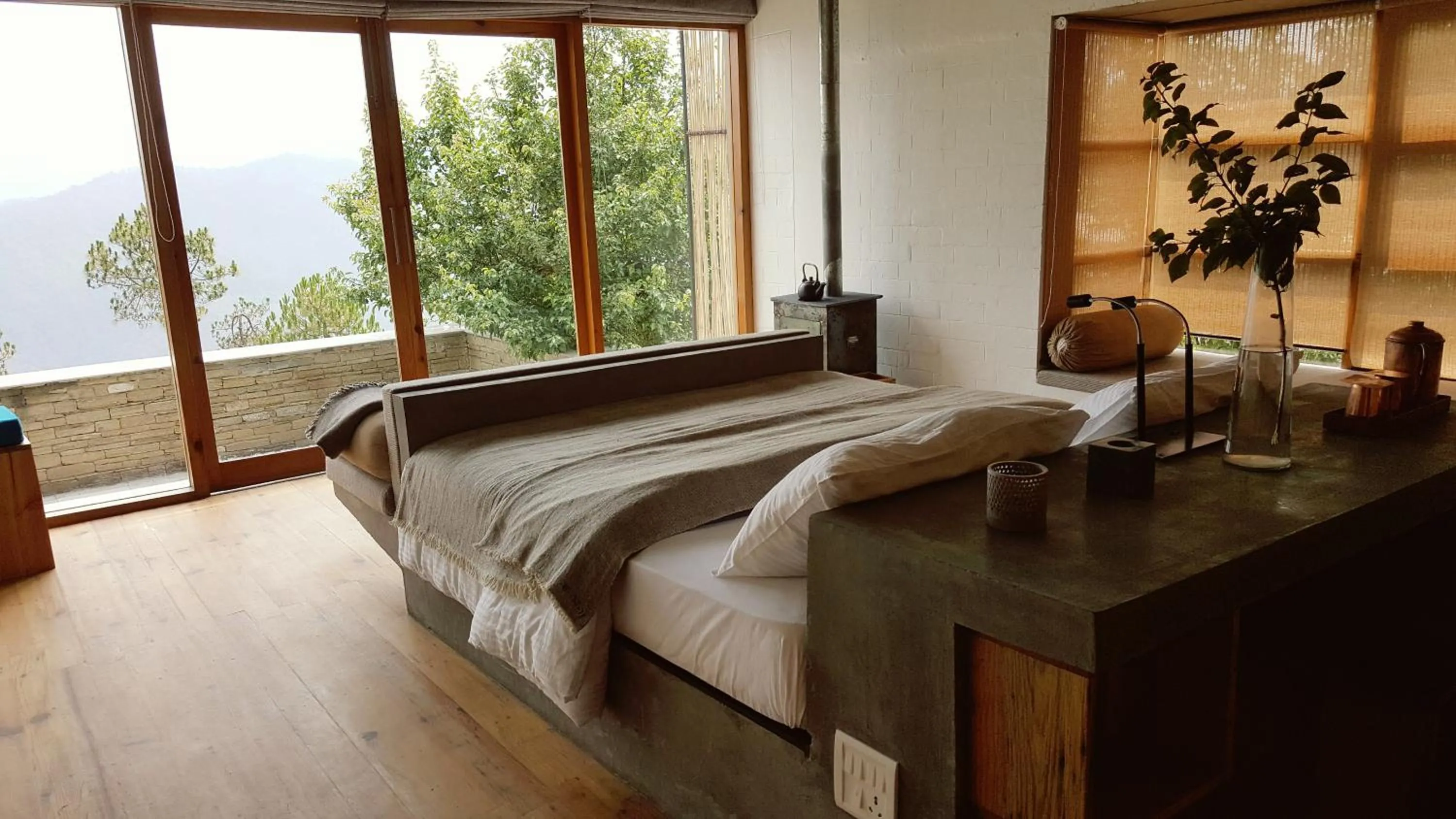 Bedroom, Bed in The Kumaon