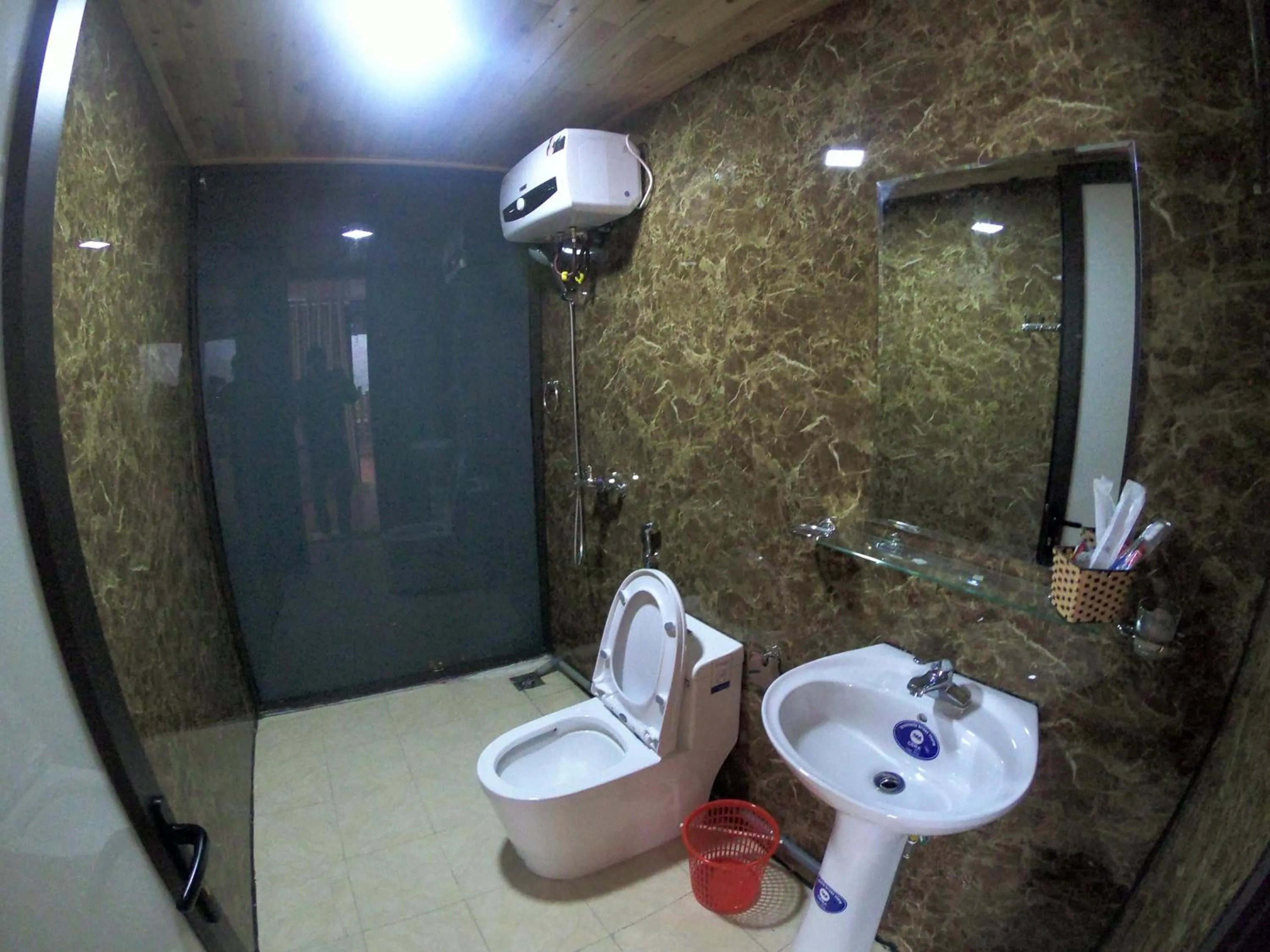 Shower in Amica House