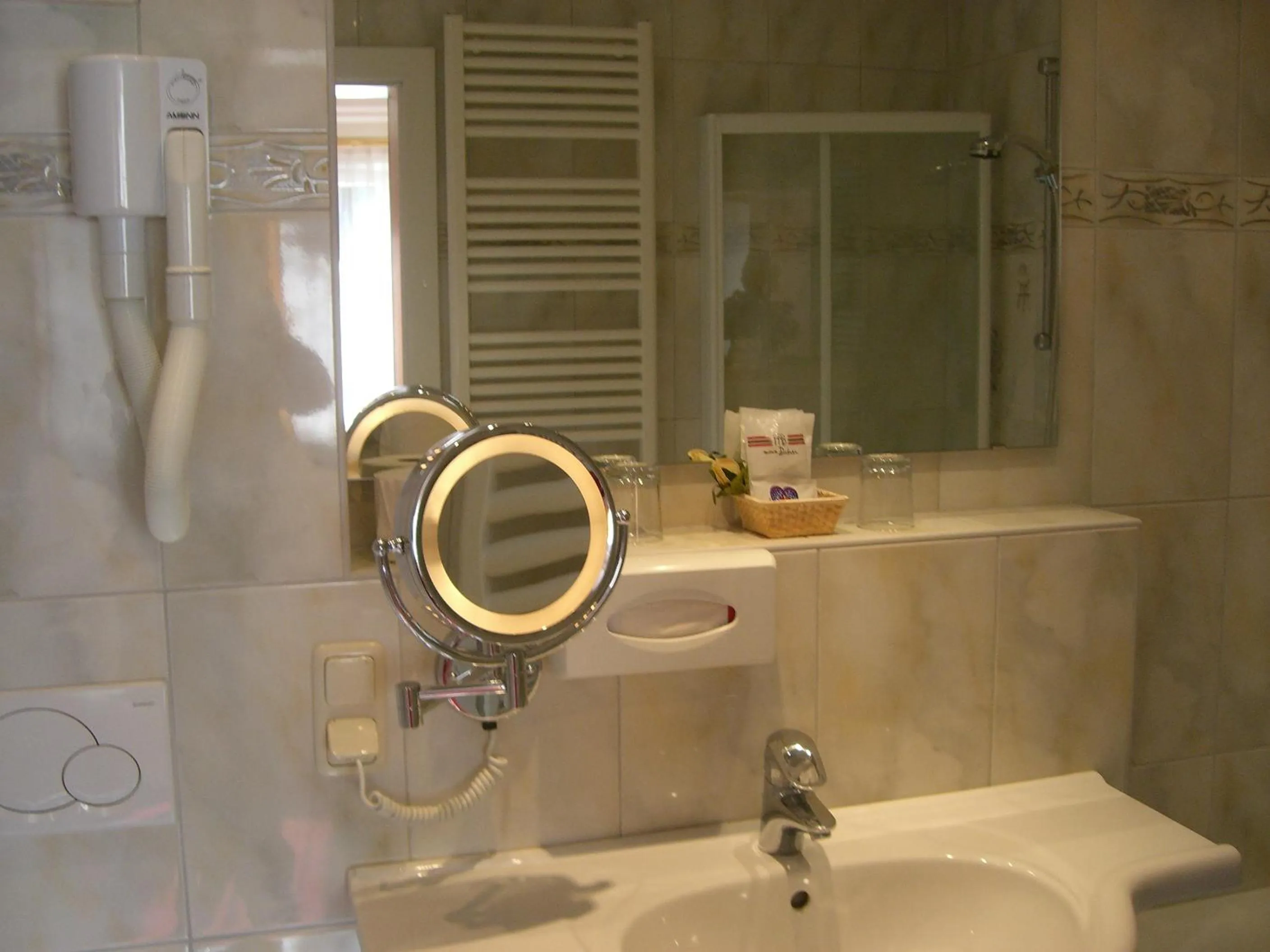 Bathroom in Berger's Sporthotel