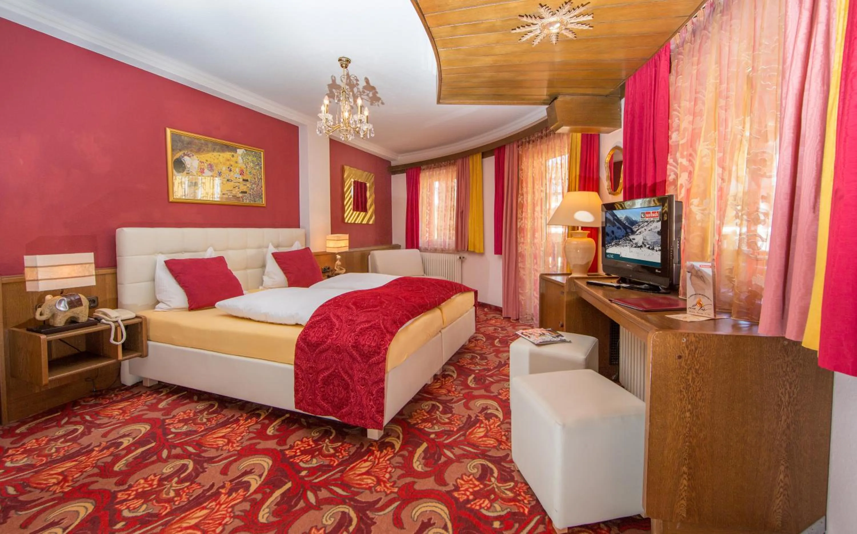 Photo of the whole room, Bed in Berger's Sporthotel