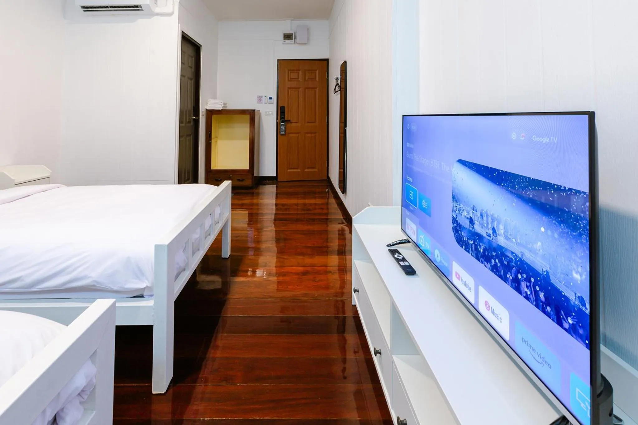 TV and multimedia, Bed in Diff Hostel