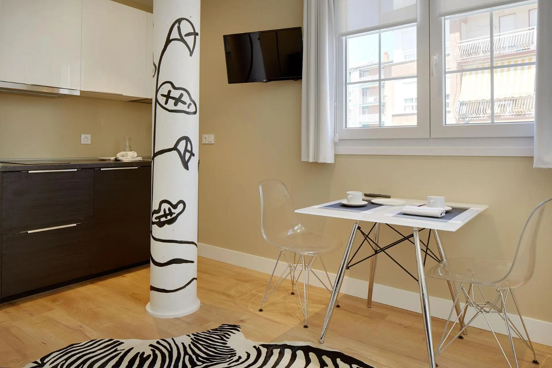 Dining area in Hotel Flysch