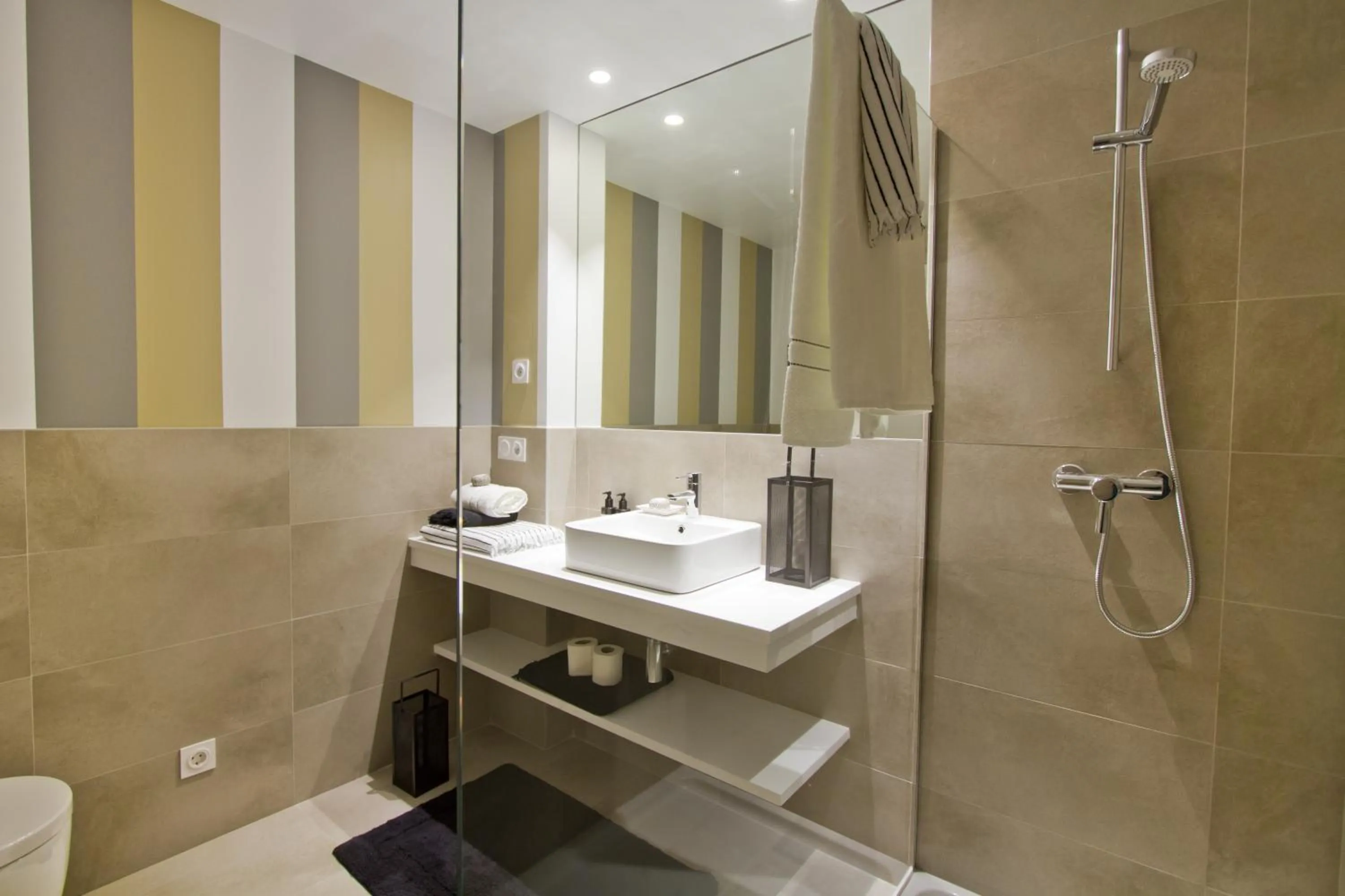 Bathroom in Hotel Flysch