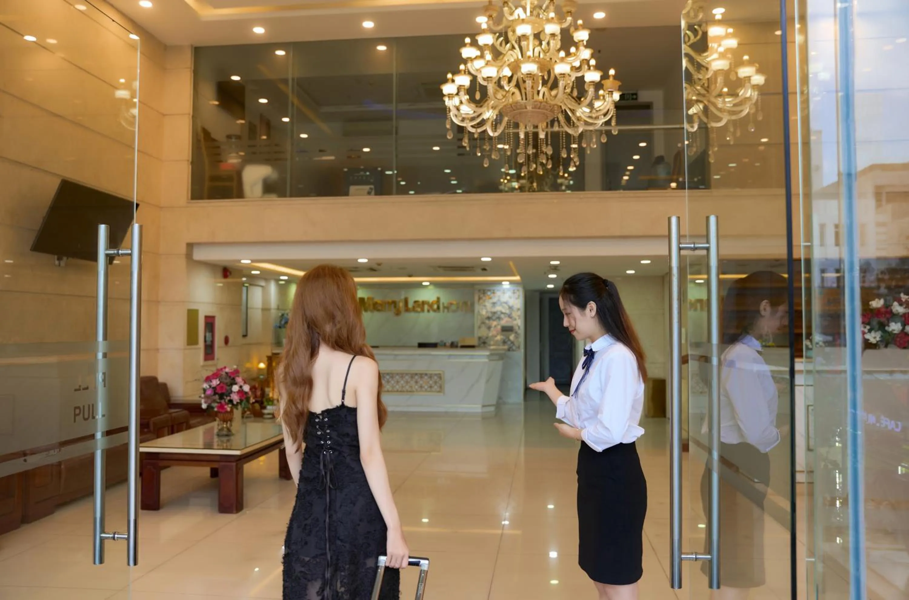 concierge in Merry Land Hotel Da Nang