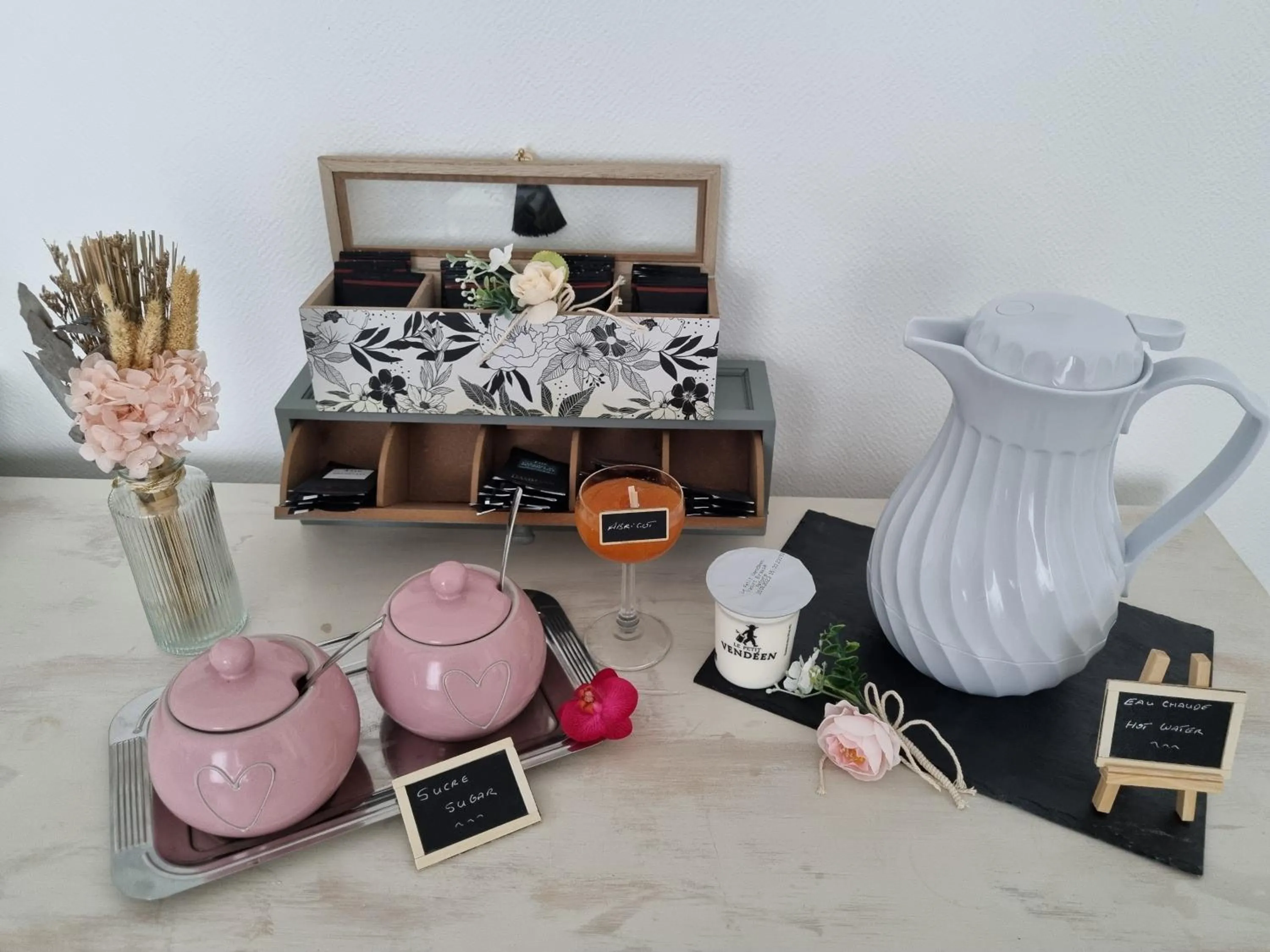 Restaurant/places to eat, Bed in La Maison de Vénus