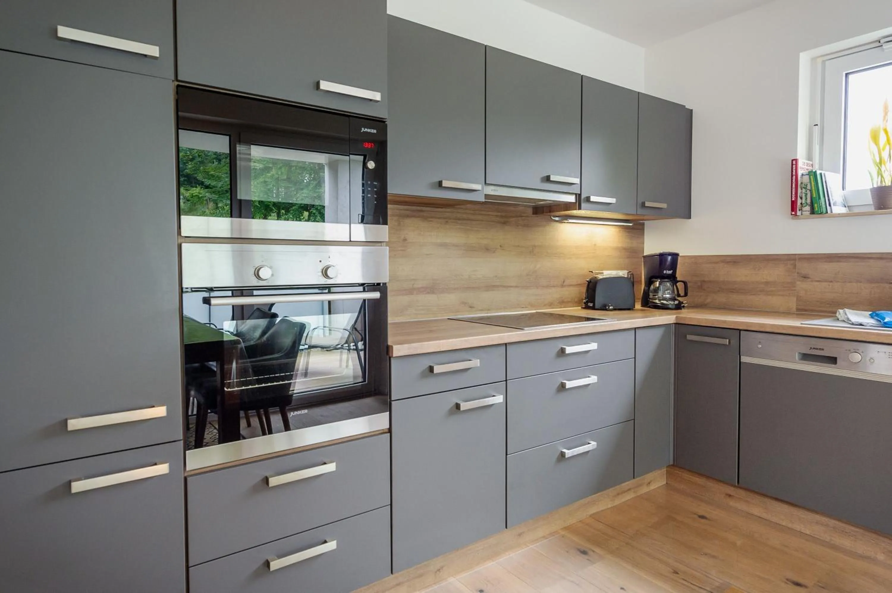 Kitchen or kitchenette in Haus Jasmund in Sellin - WG02 mit Kamin, Sauna, Whirlwanne, Terrasse