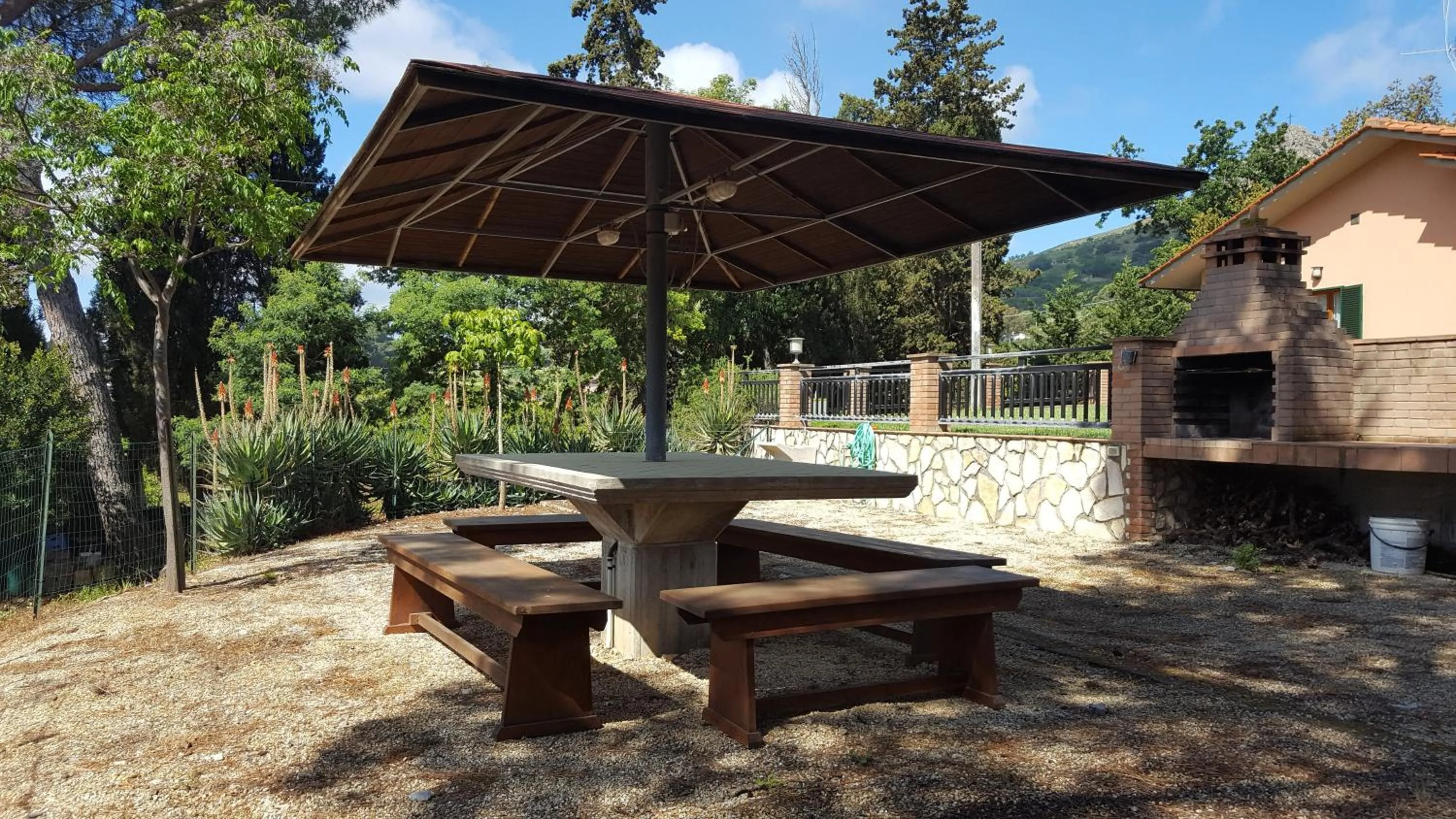 BBQ facilities in Agriturismo Rebua