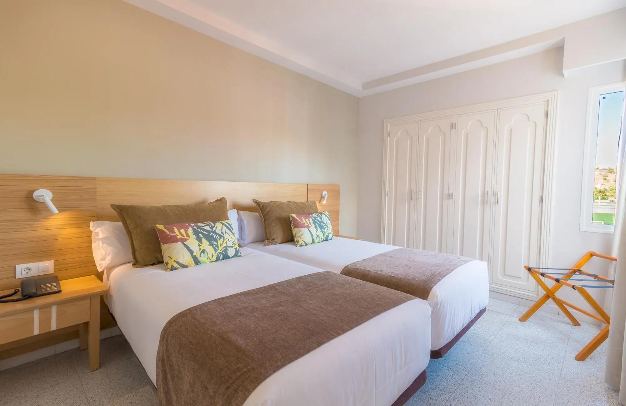 Bedroom, Bed in Hotel LIVVO Koala Garden