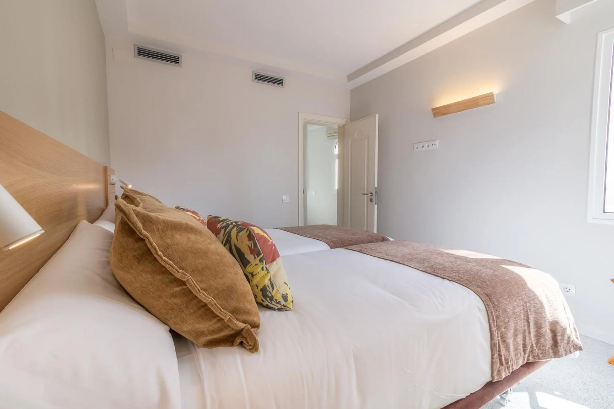 Bedroom, Bed in Hotel LIVVO Koala Garden