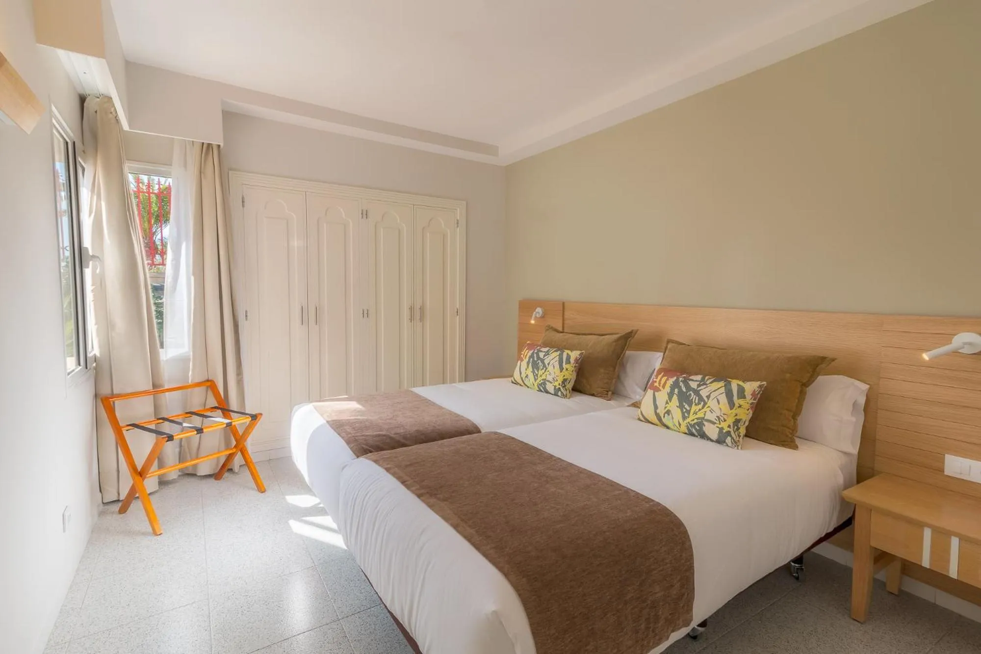 Bedroom, Bed in Hotel LIVVO Koala Garden