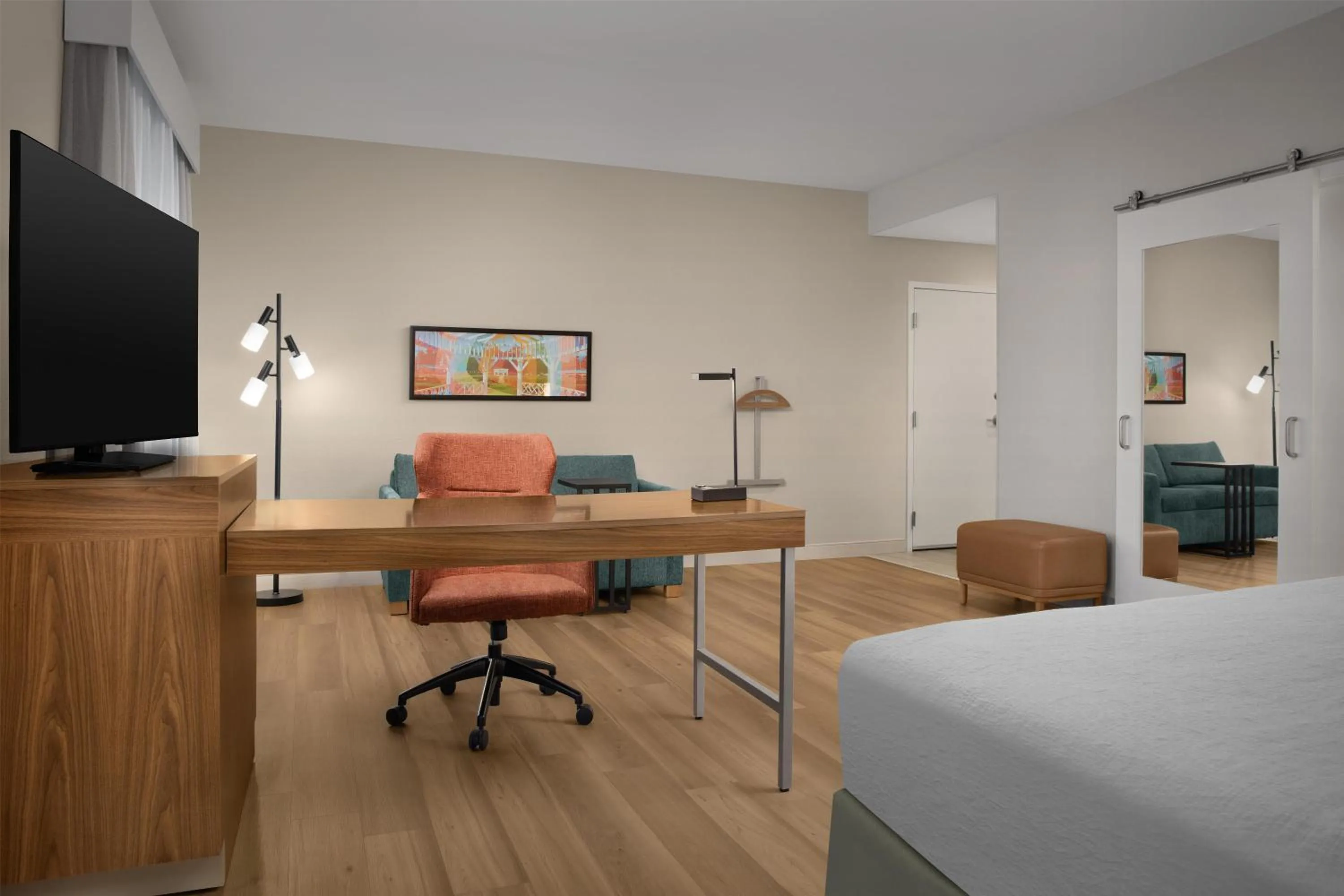 Living room, Bed in Hampton Inn and Suites Fayetteville, NC