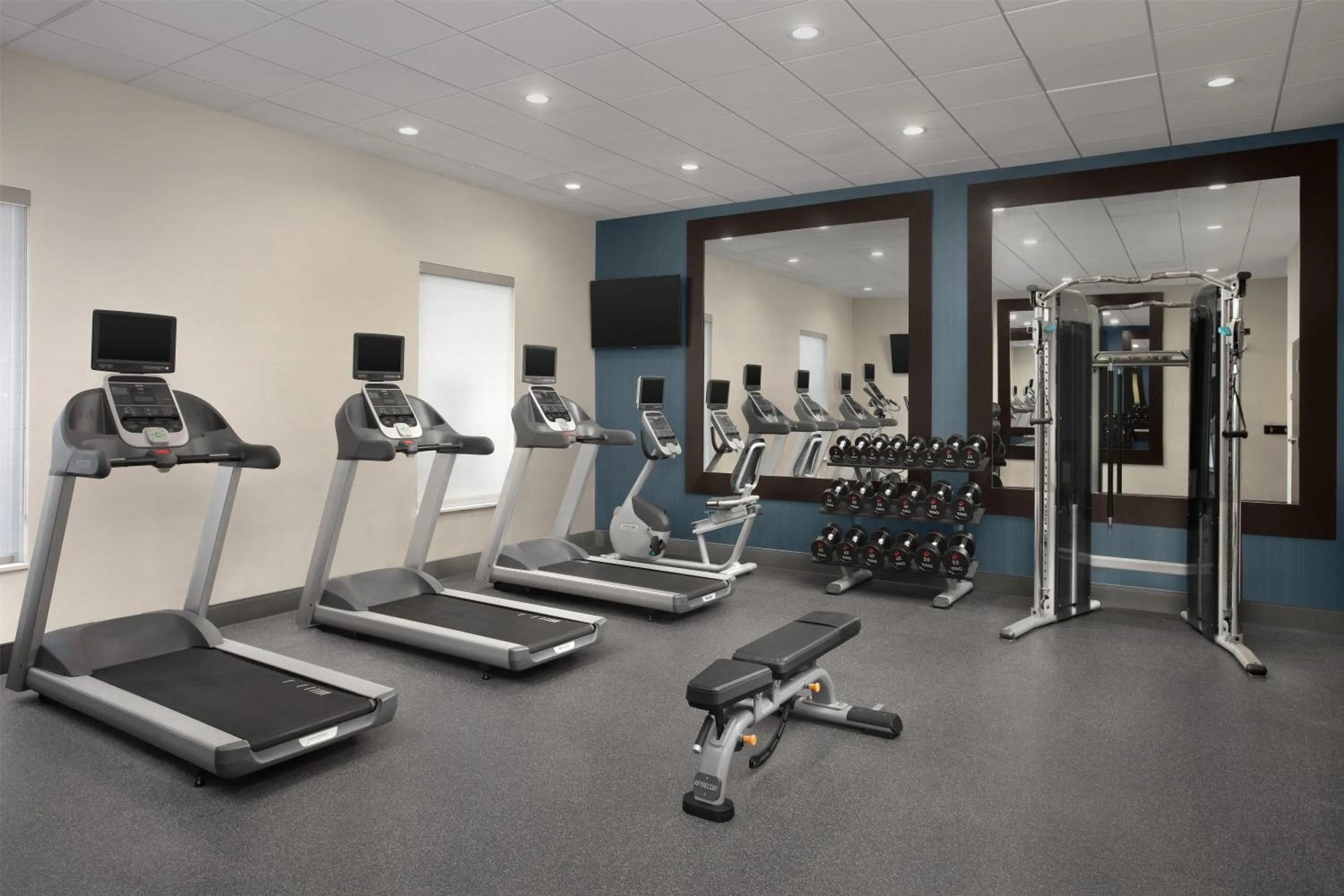 Fitness centre/facilities in Hampton Inn and Suites Fayetteville, NC