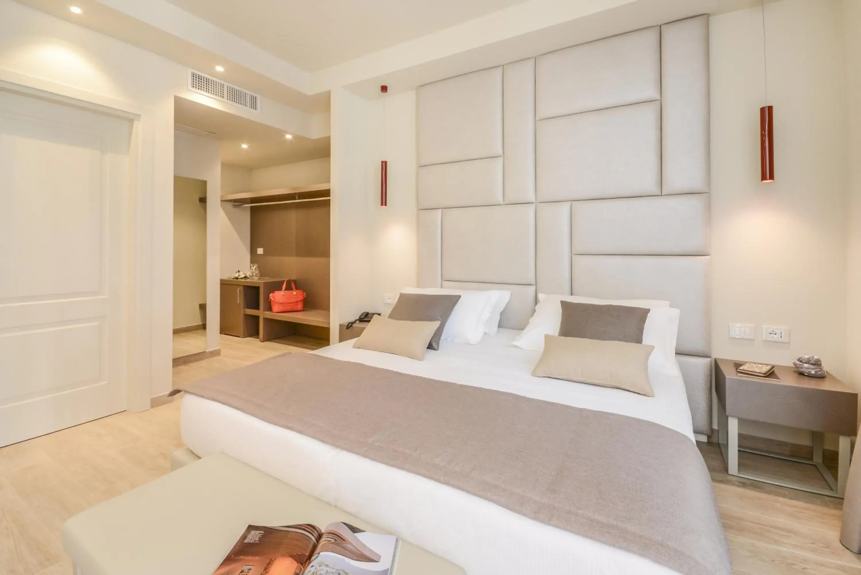 Standard Double Room in Hotel Villa Garuti Standard Double Room in Hotel Villa Garuti