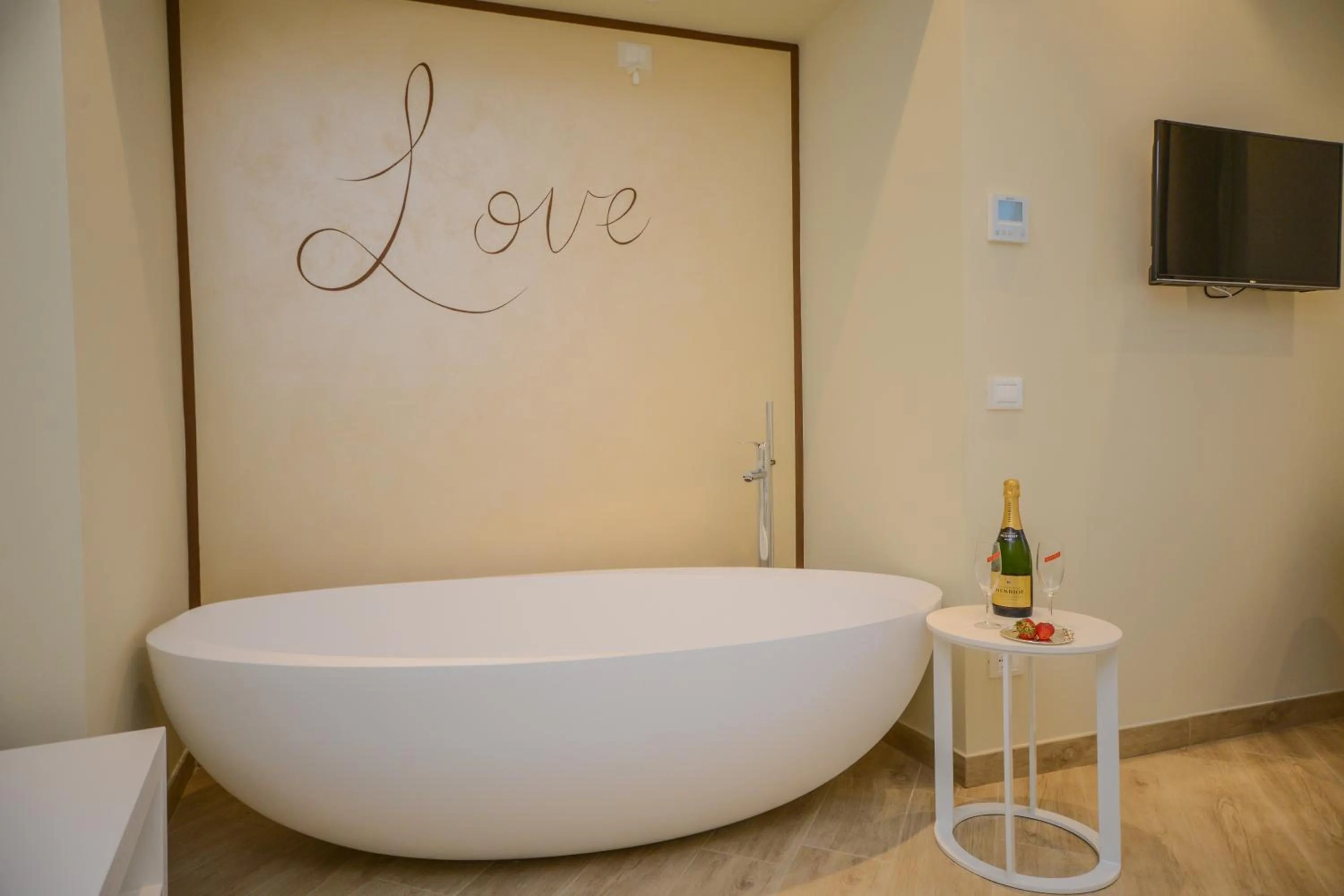 Area and facilities in Hotel Villa Garuti