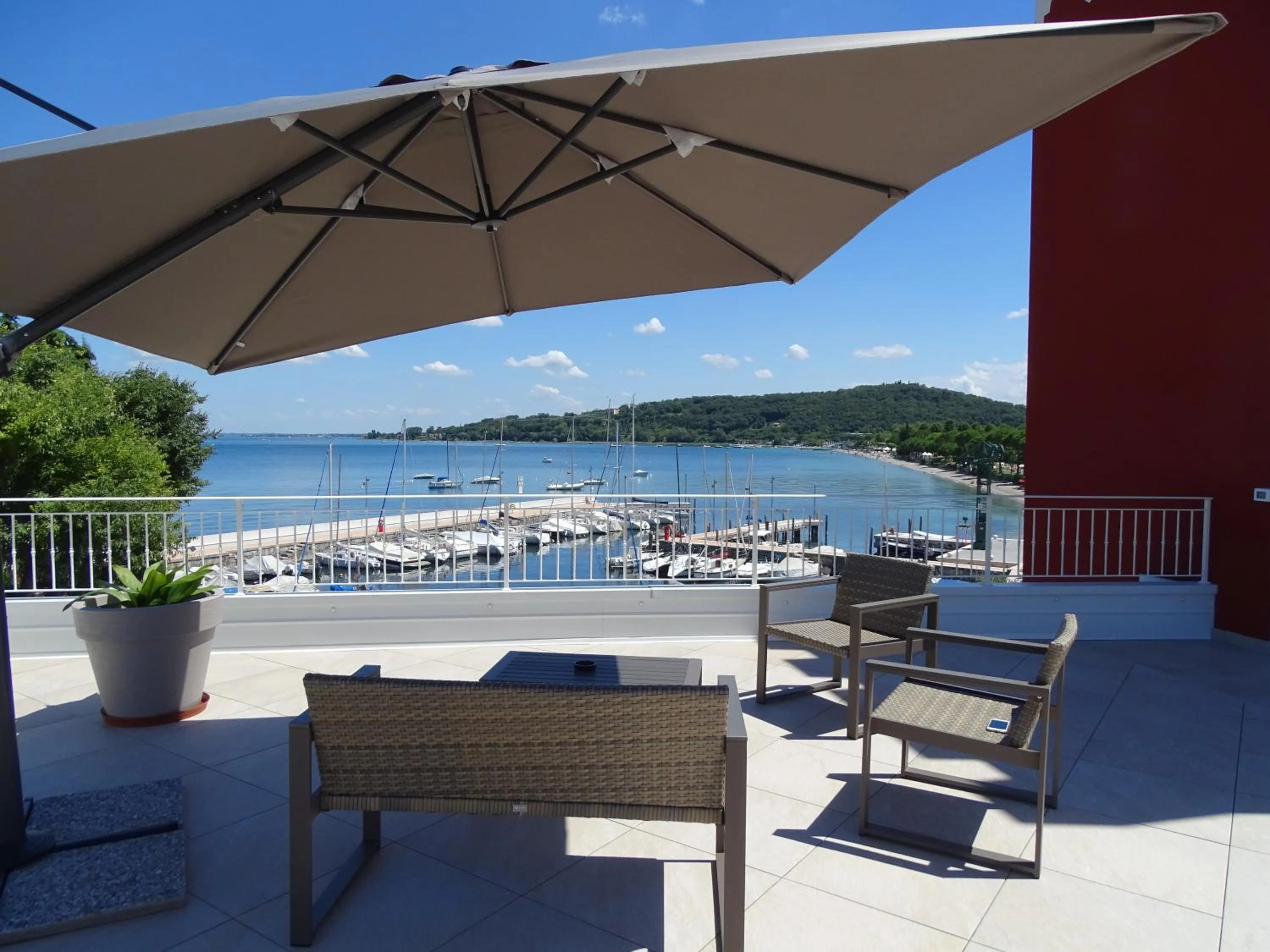 Balcony/Terrace in Hotel Villa Garuti