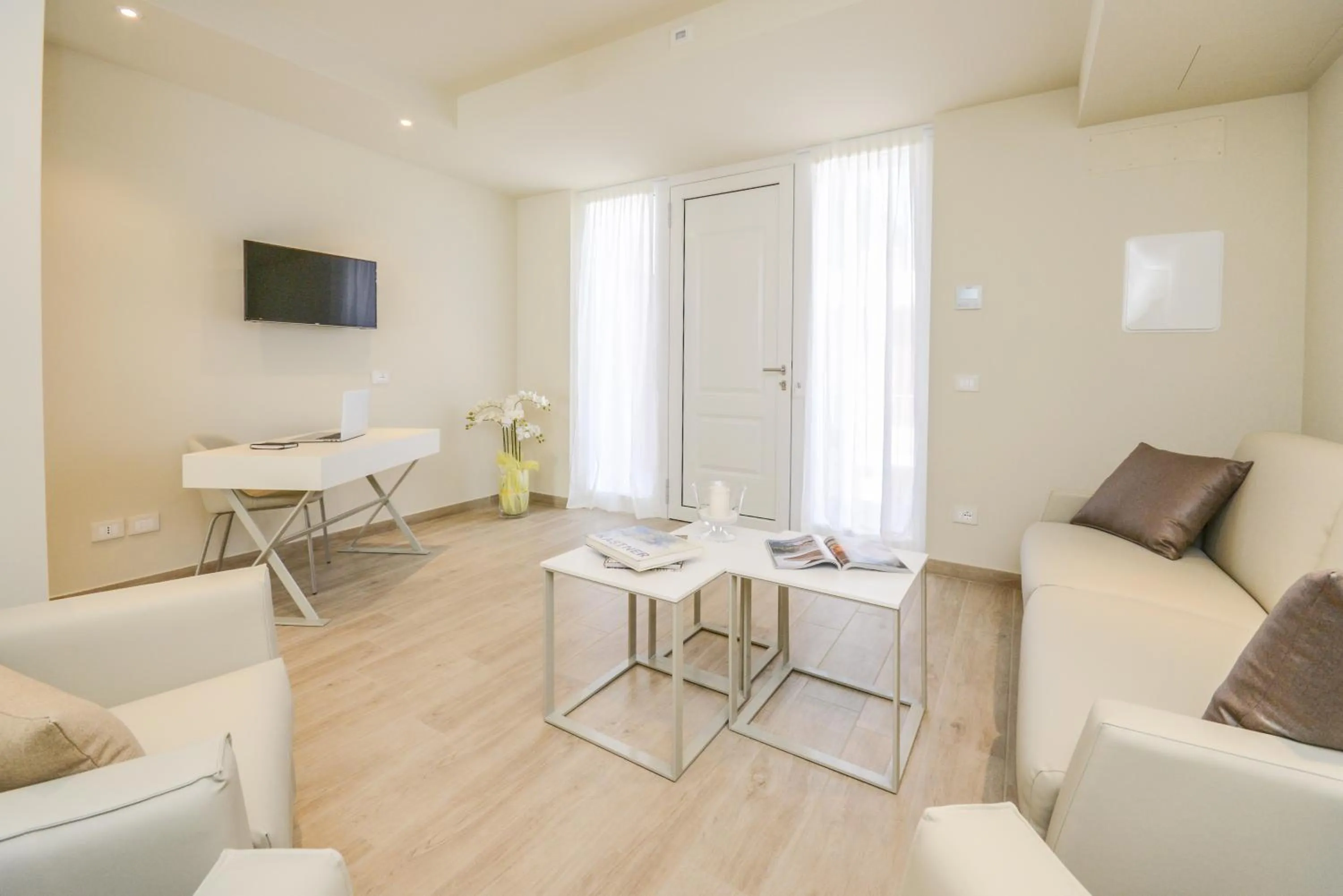 Living room in Hotel Villa Garuti