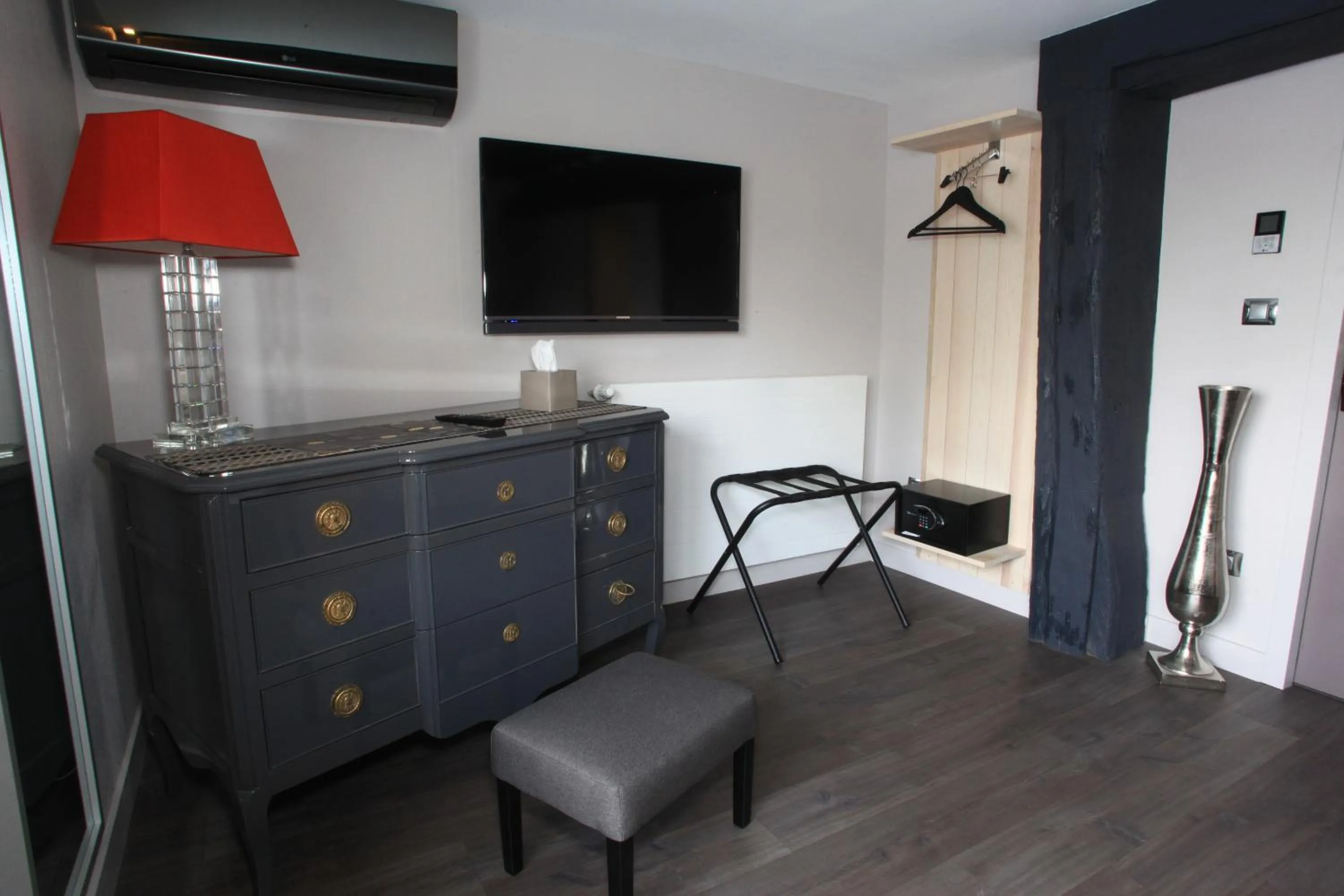 LOGIS Hotel-Restaurant Le Relais d'Aligre