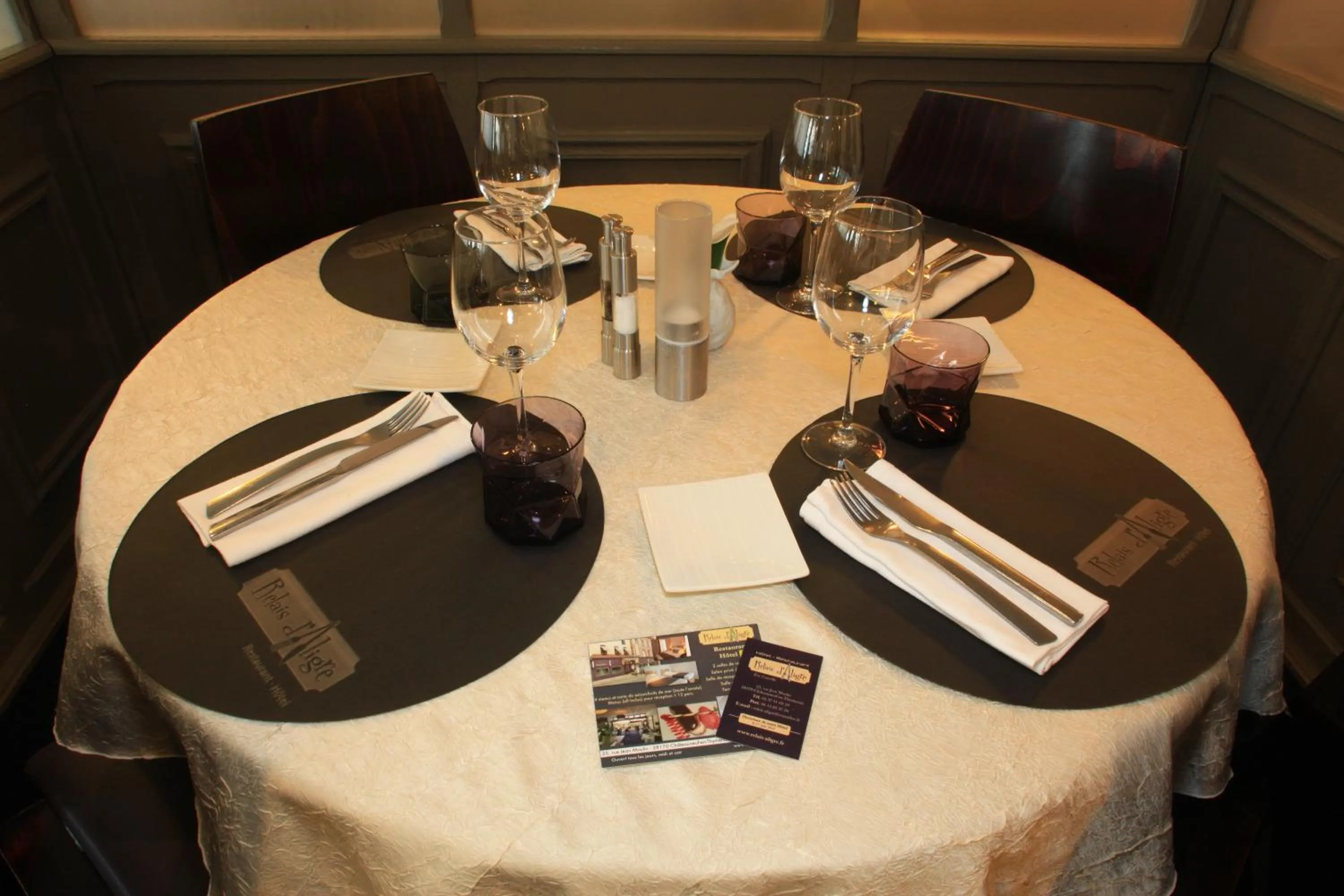LOGIS Hotel-Restaurant Le Relais d'Aligre