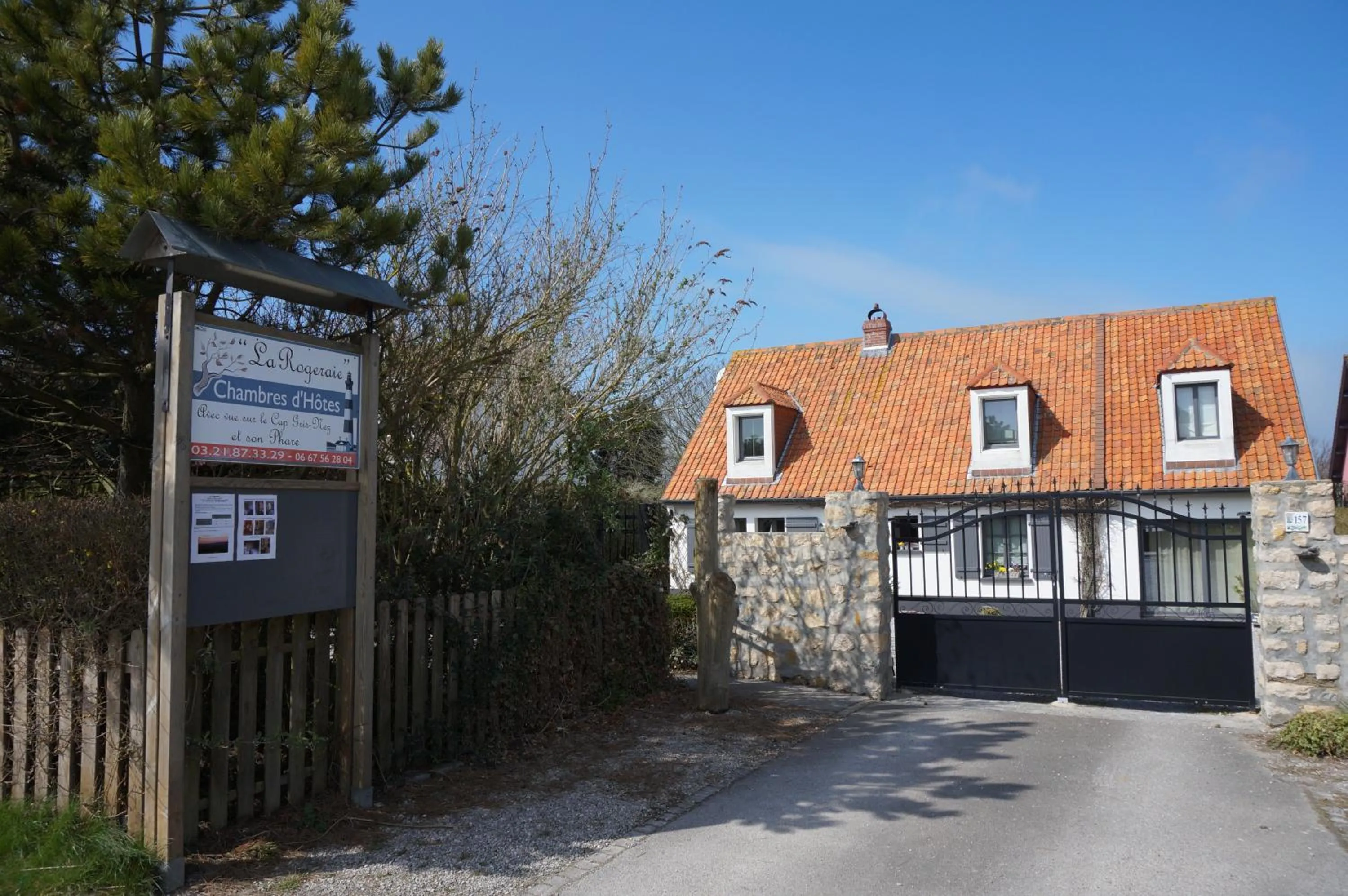 Facade/entrance in La Rogeraie Cap gris nez
