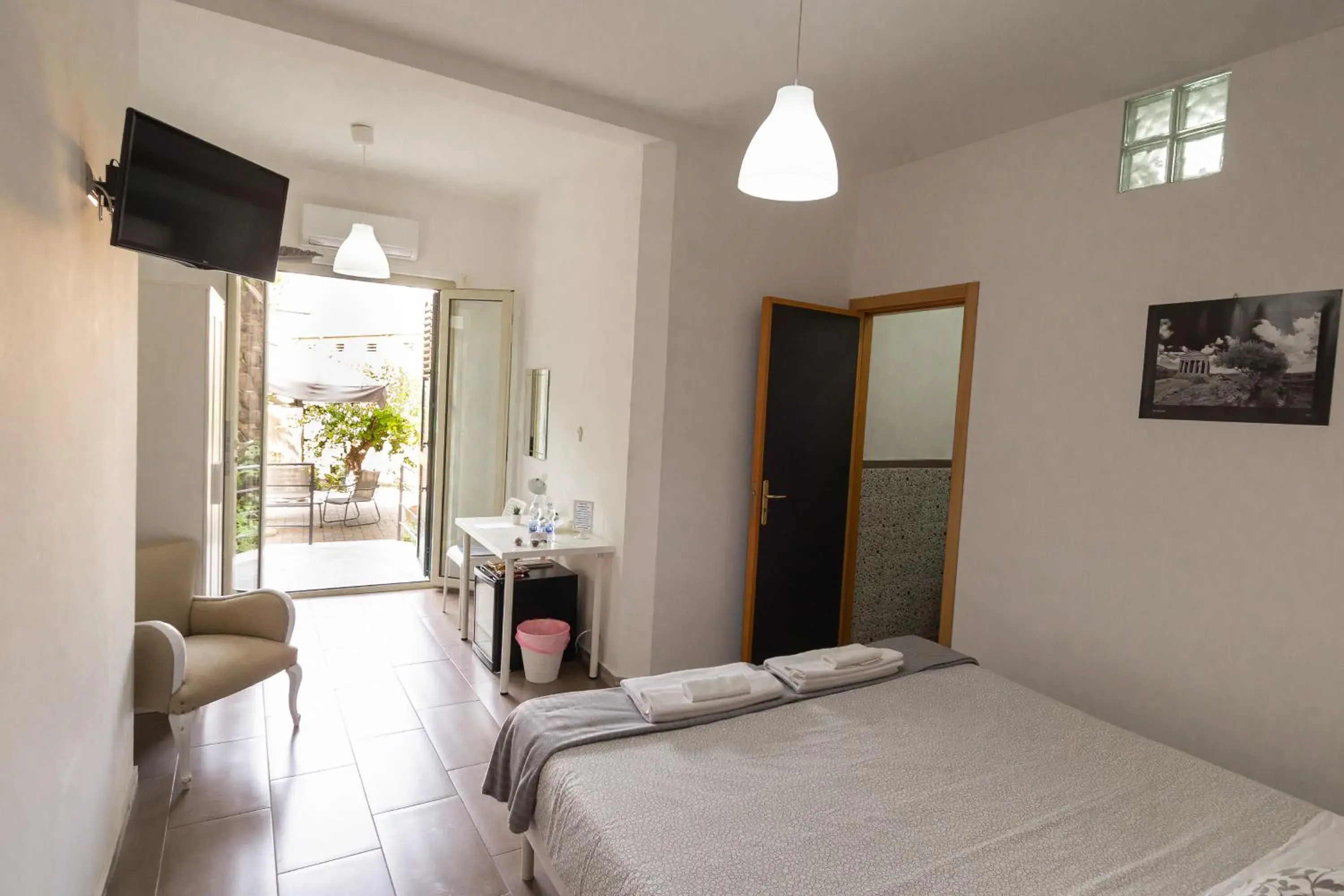 Double or Twin Room - single occupancy in Al Qatta Bed & Breakfast Double or Twin Room - single occupancy in Al Qatta Bed & Breakfast