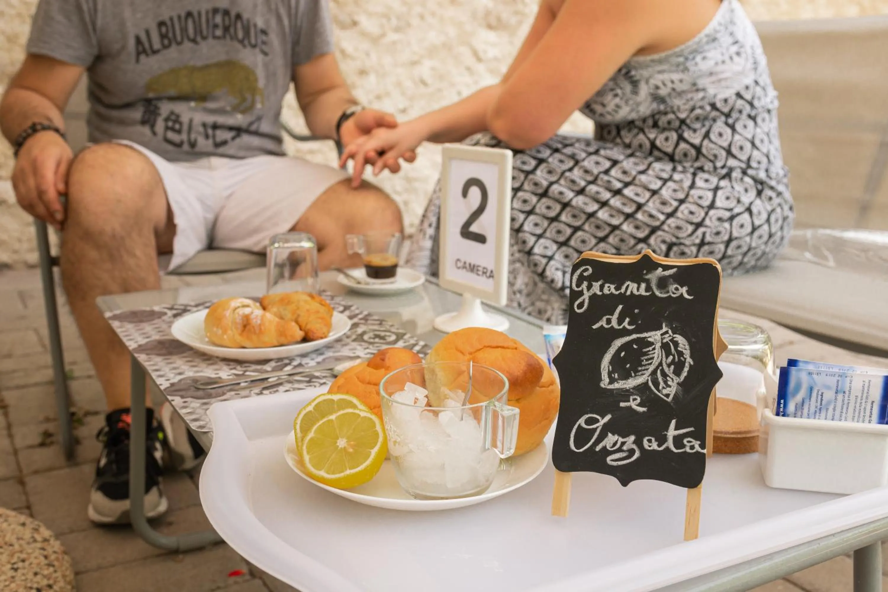 People in Al Qatta Bed & Breakfast