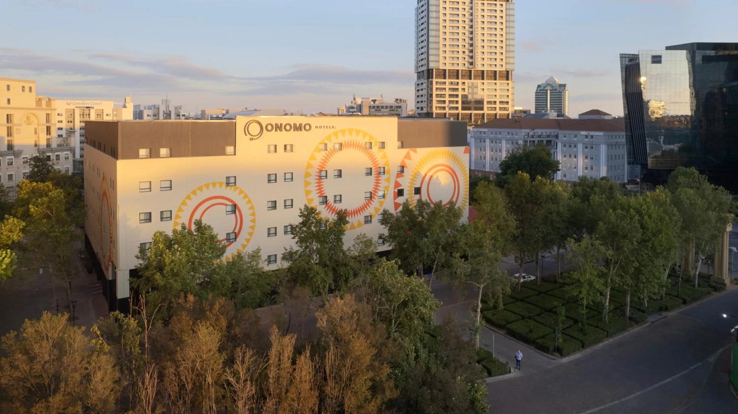 Property building in ONOMO Hotel Johannesburg Sandton