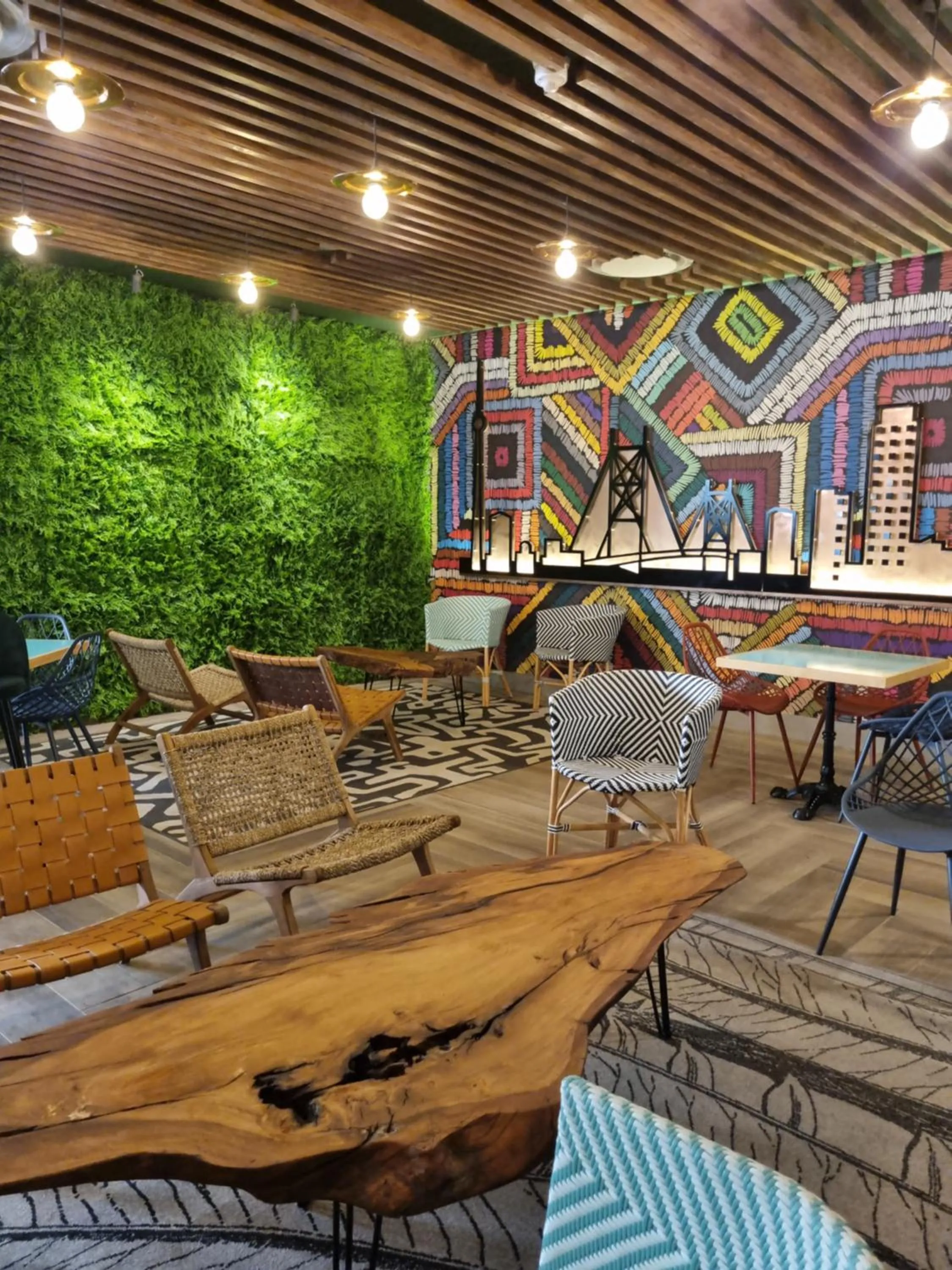 Restaurant/places to eat in ONOMO Hotel Johannesburg Sandton