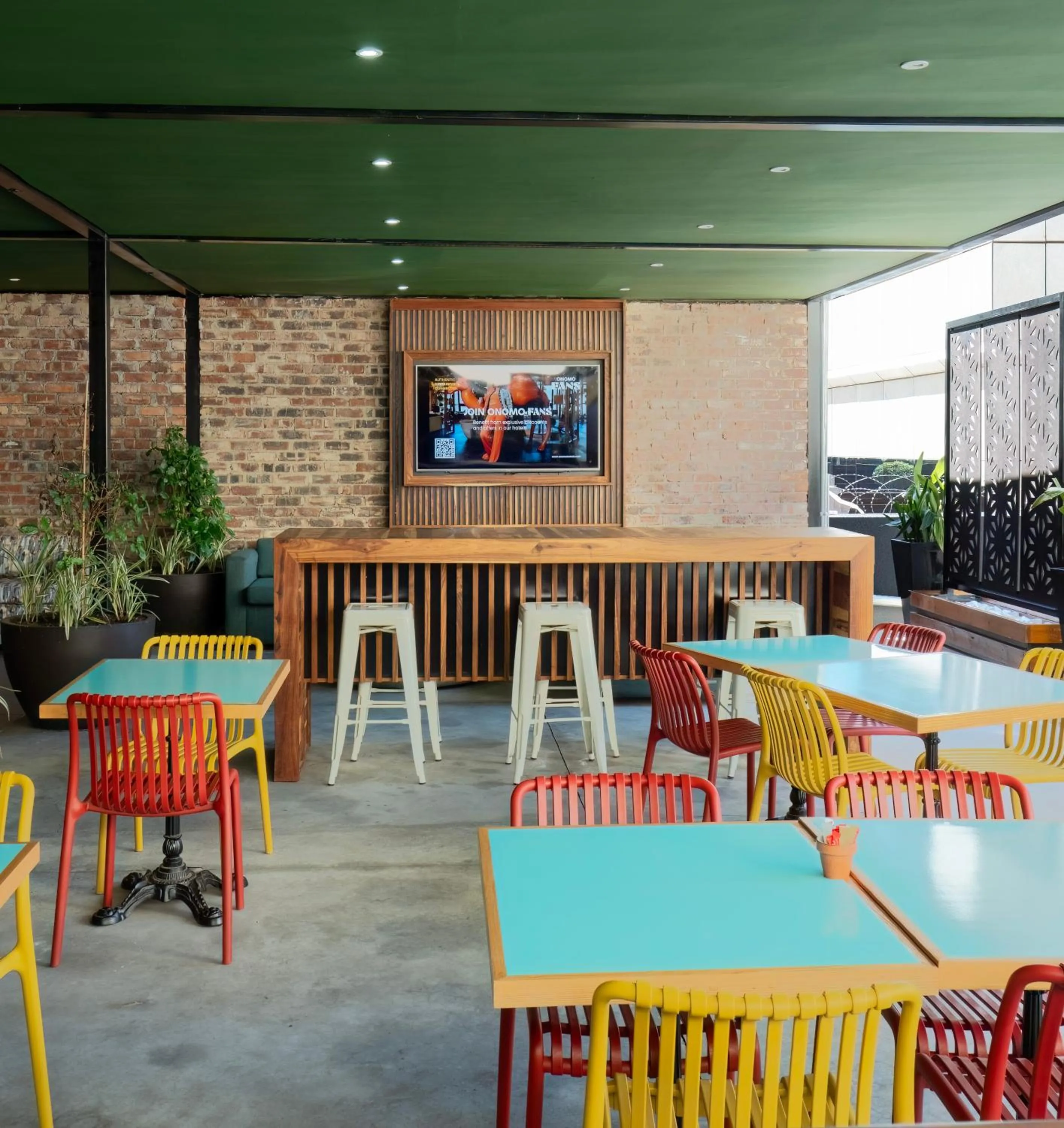 Restaurant/places to eat in ONOMO Hotel Johannesburg Sandton