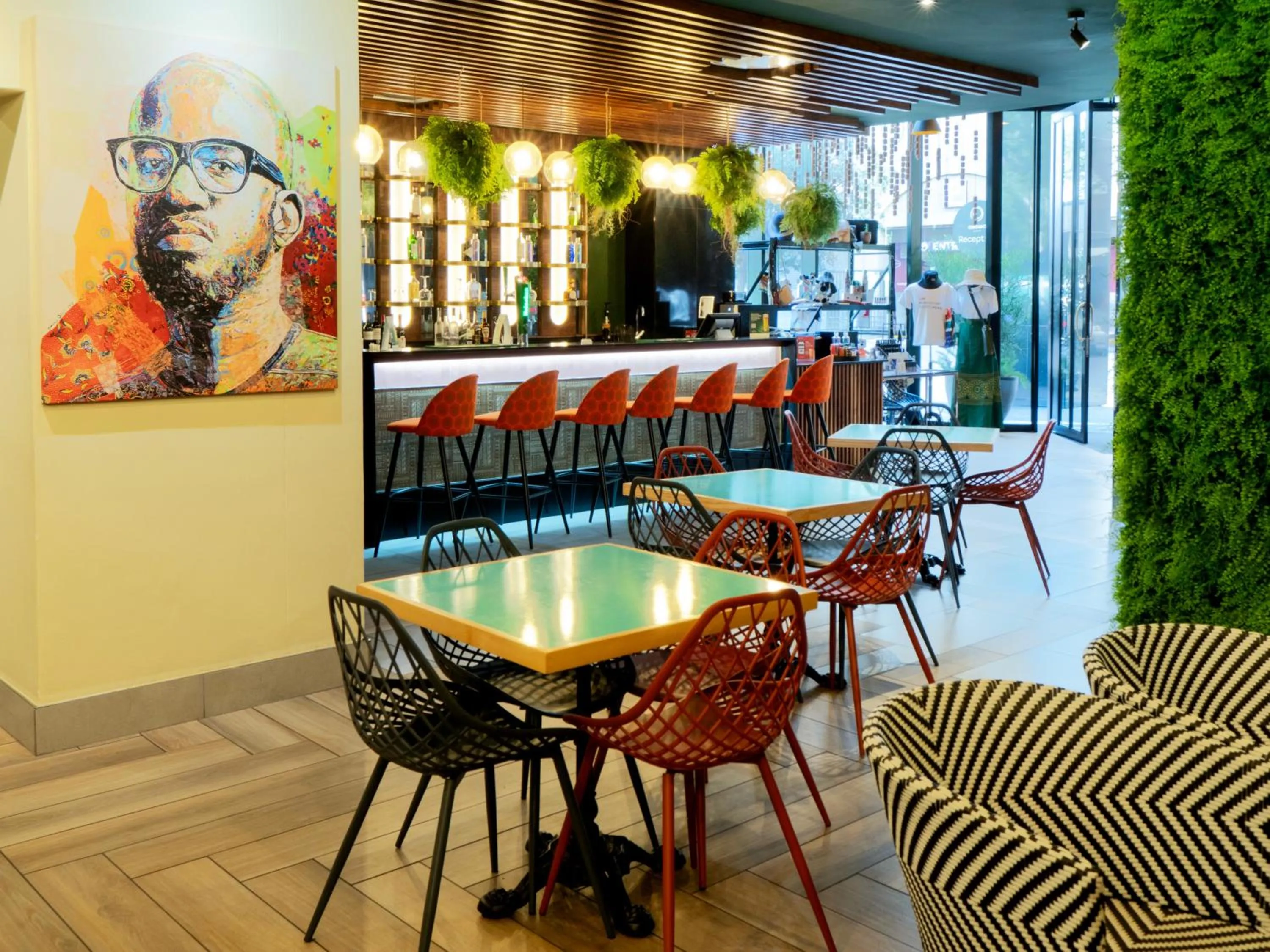 Restaurant/places to eat in ONOMO Hotel Johannesburg Sandton