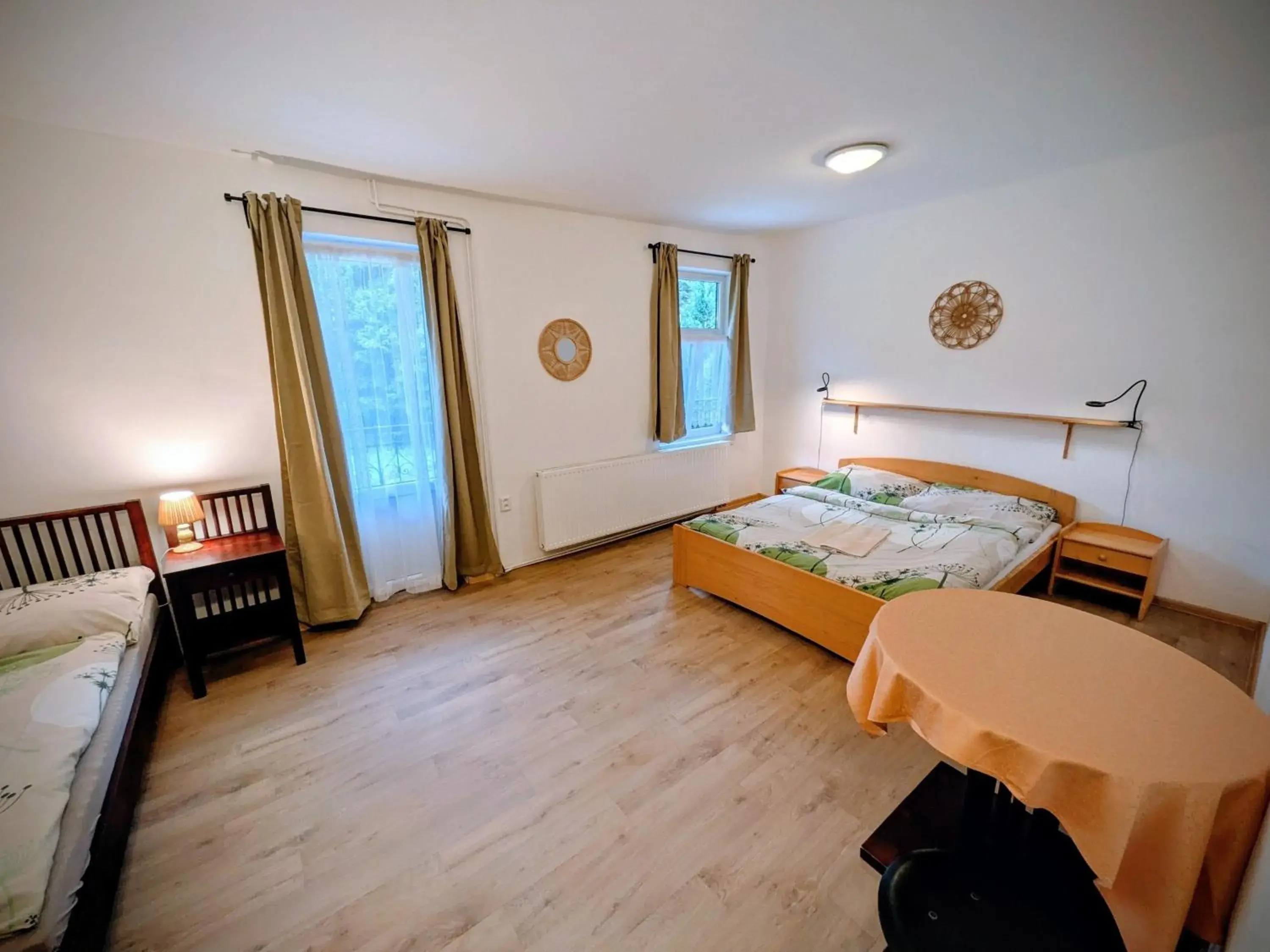 Triple Room with Balcony - single occupancy in Penzion Betlém Triple Room with Balcony - single occupancy in Penzion Betlém