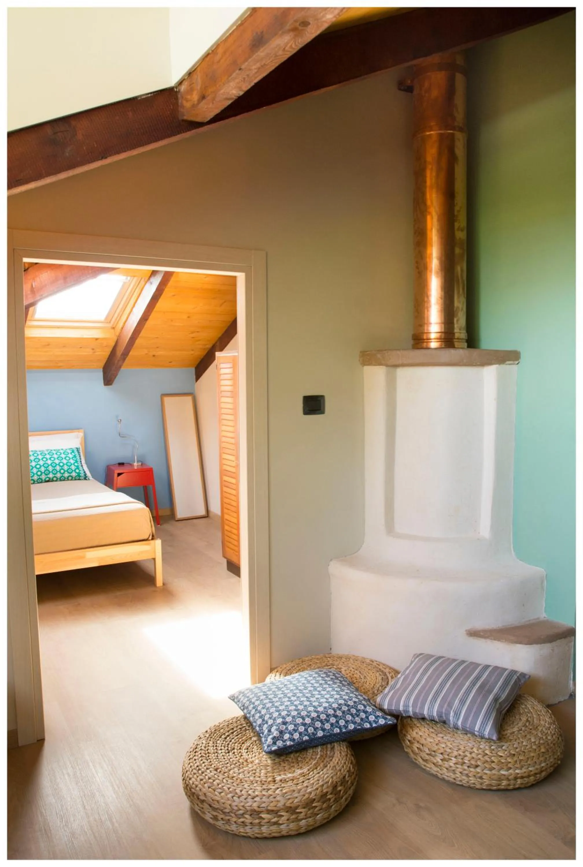 Communal lounge/ TV room, Bed in B&B Casa Danoi