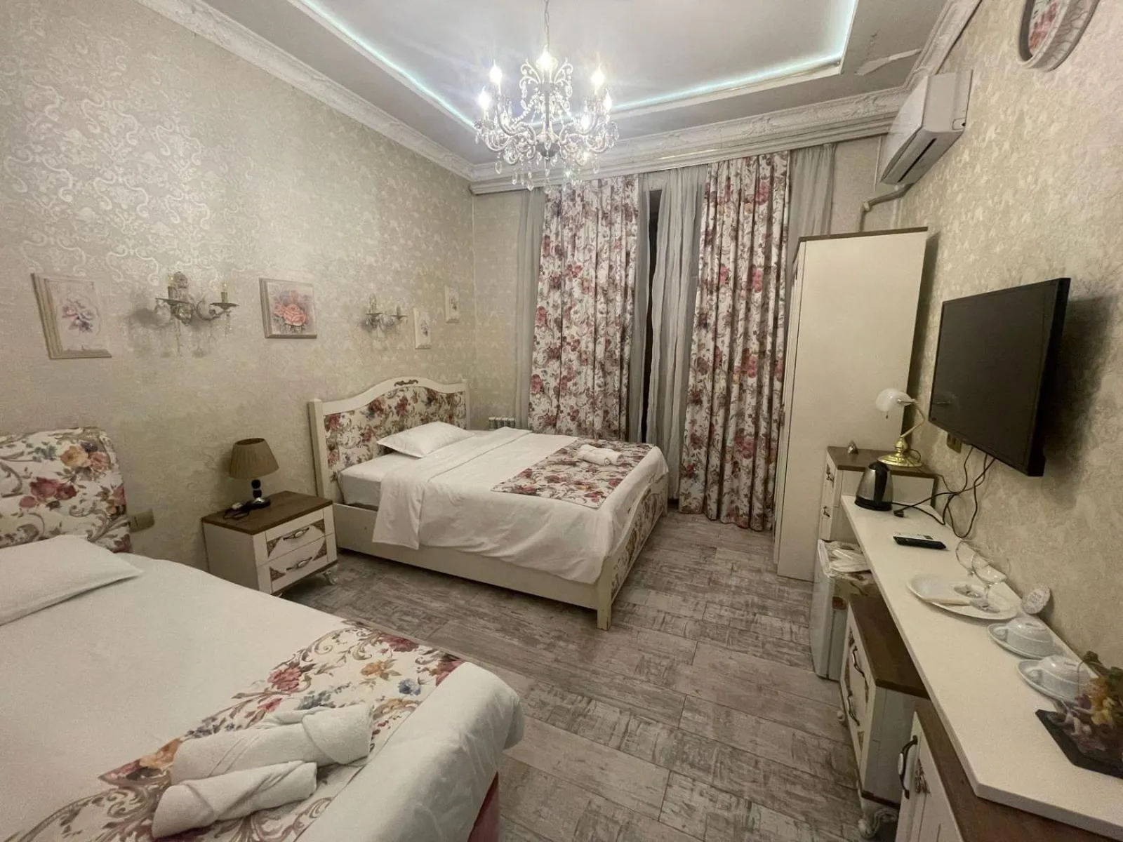 Bed in English Home Hotel Tbilisi