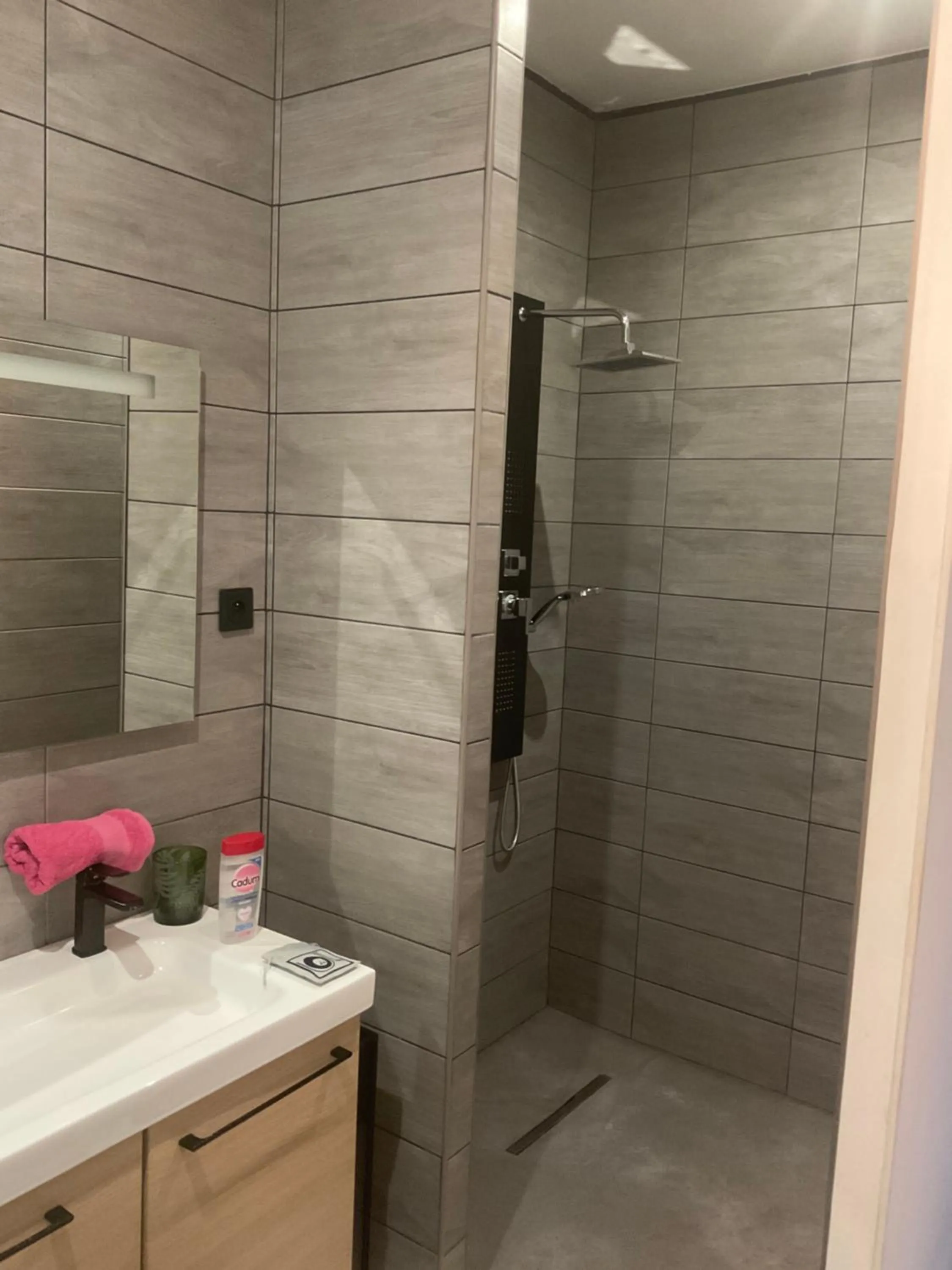 Bathroom in Le Jardin de LaCoste