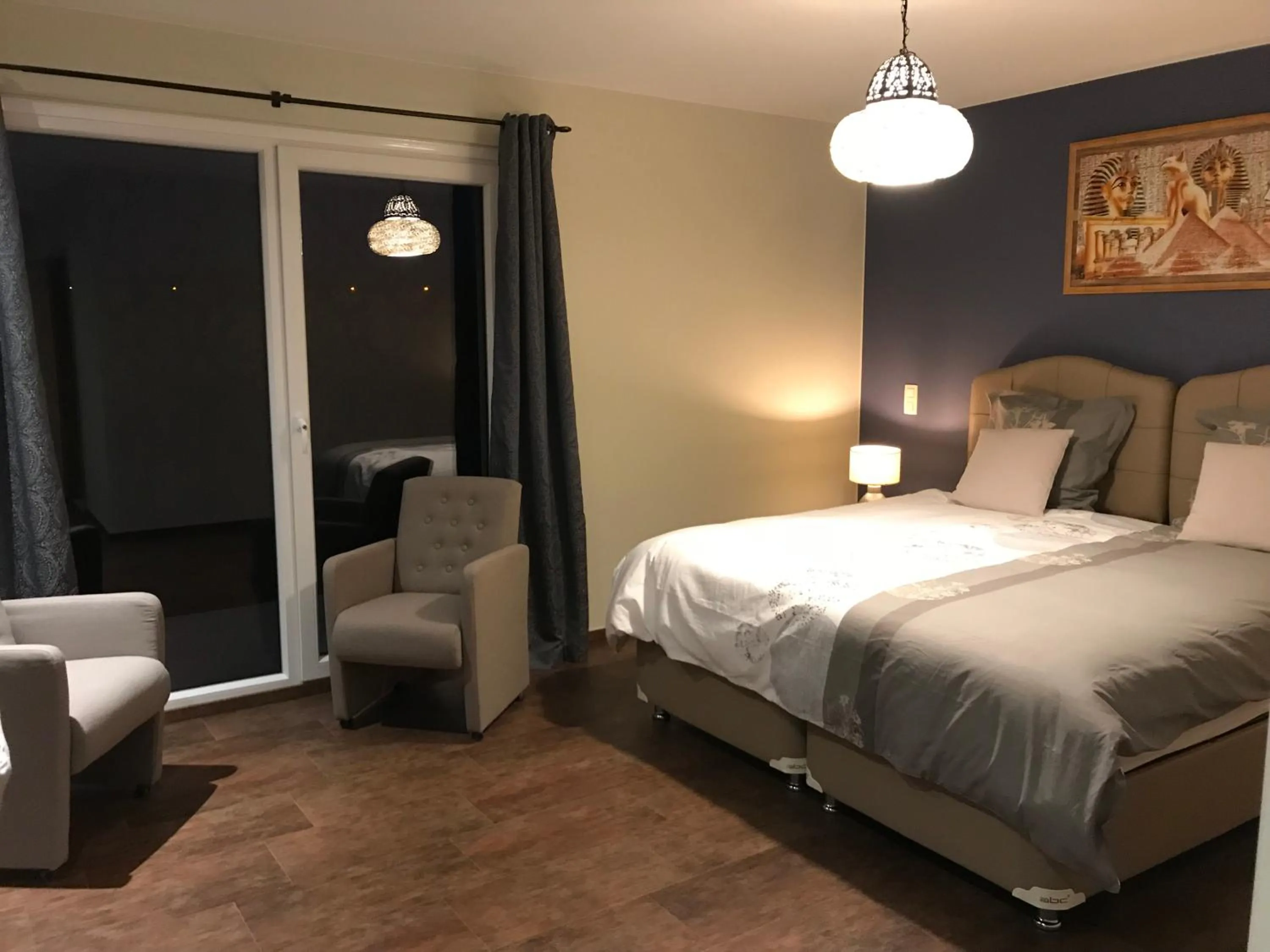 Photo of the whole room, Bed in La Colombe