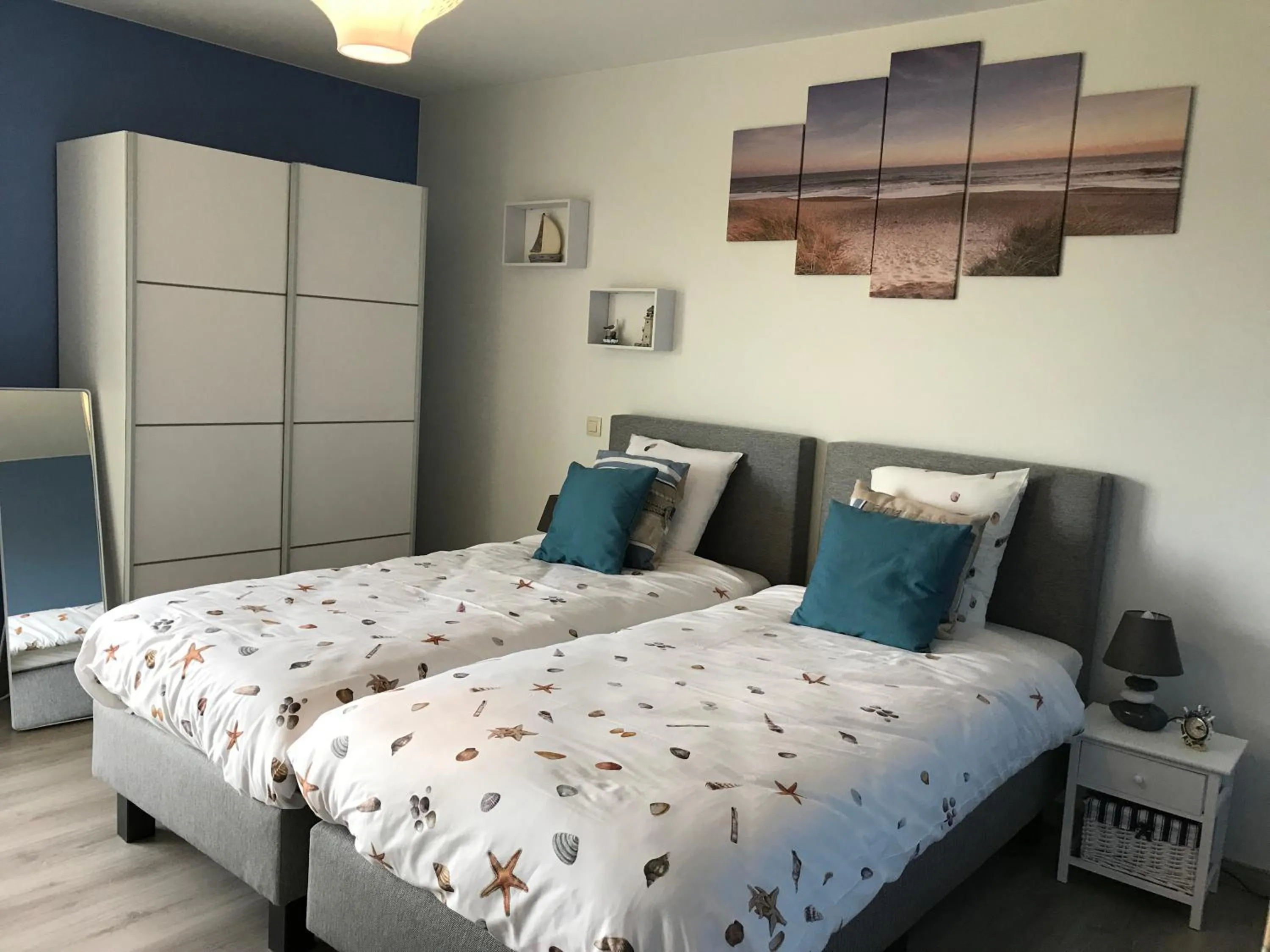 Photo of the whole room, Bed in La Colombe