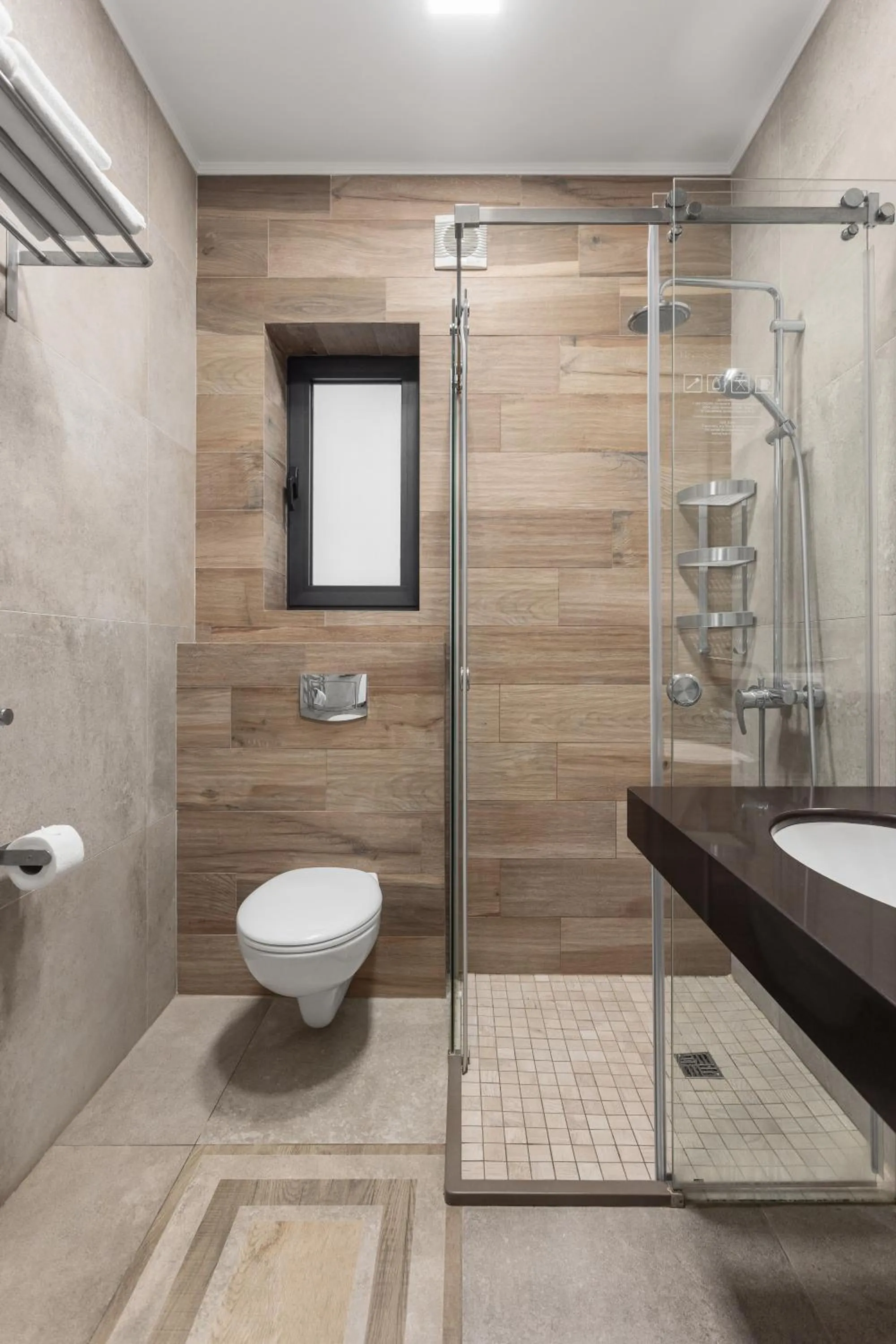 Shower in Frapolli 21 Hotel